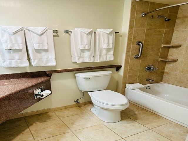 main property photo 12