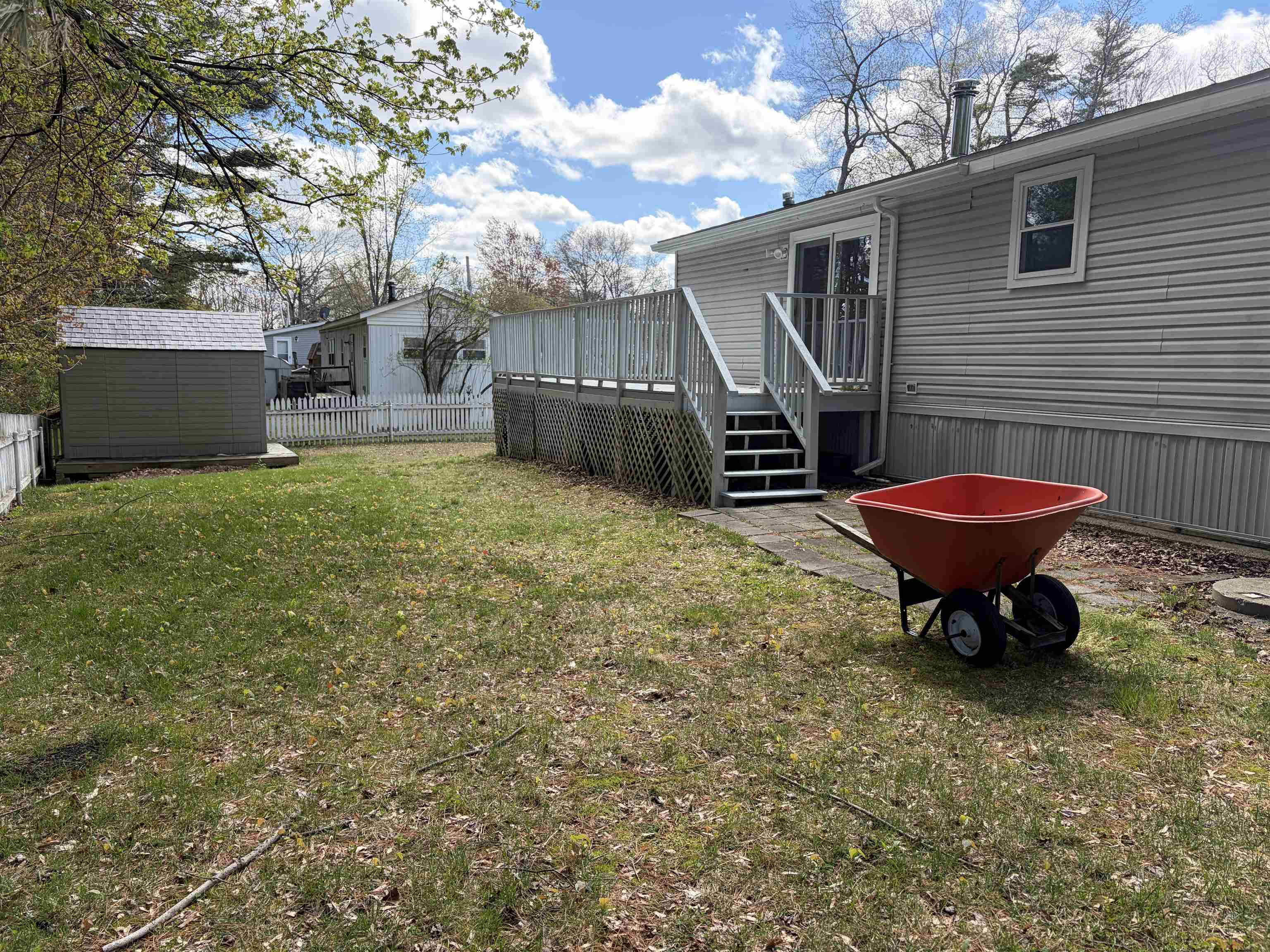 main property photo 20