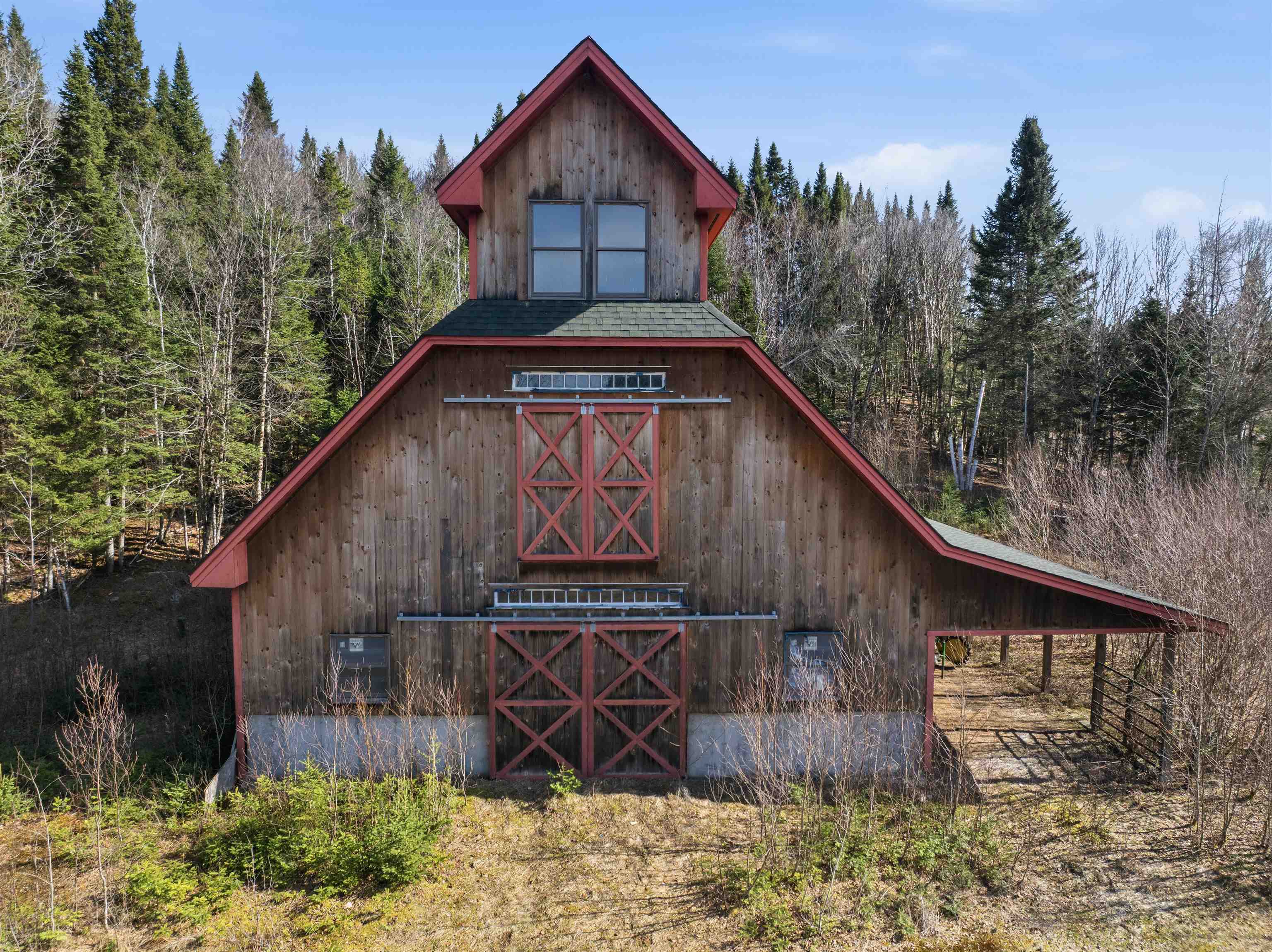 main property photo 9