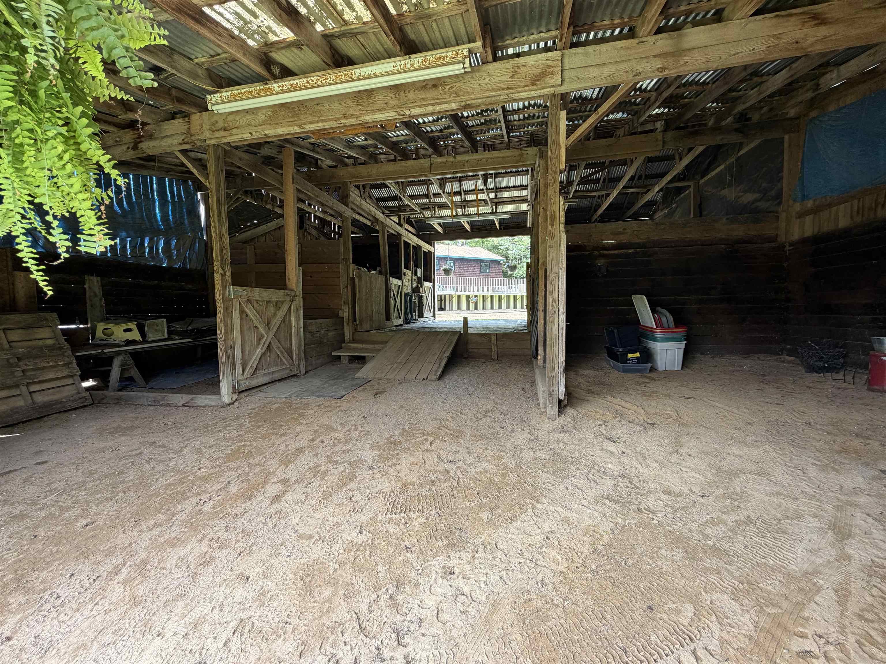 main property photo 39