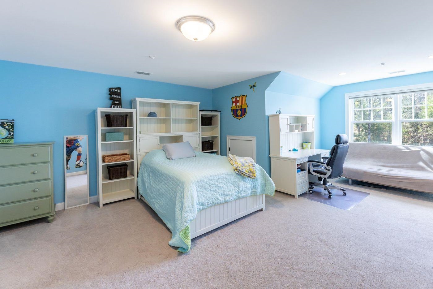 main property photo 37