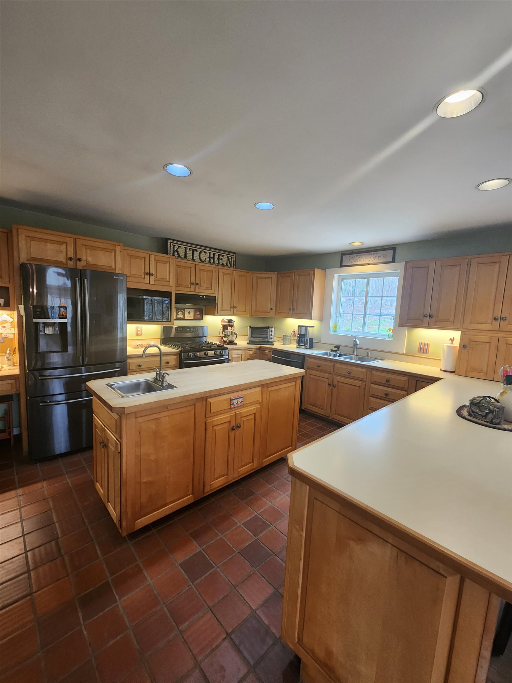 main property photo 19
