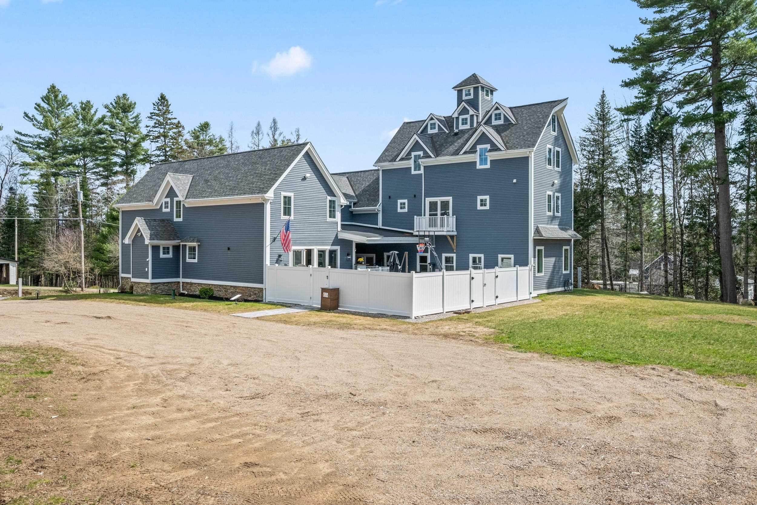 main property photo 51