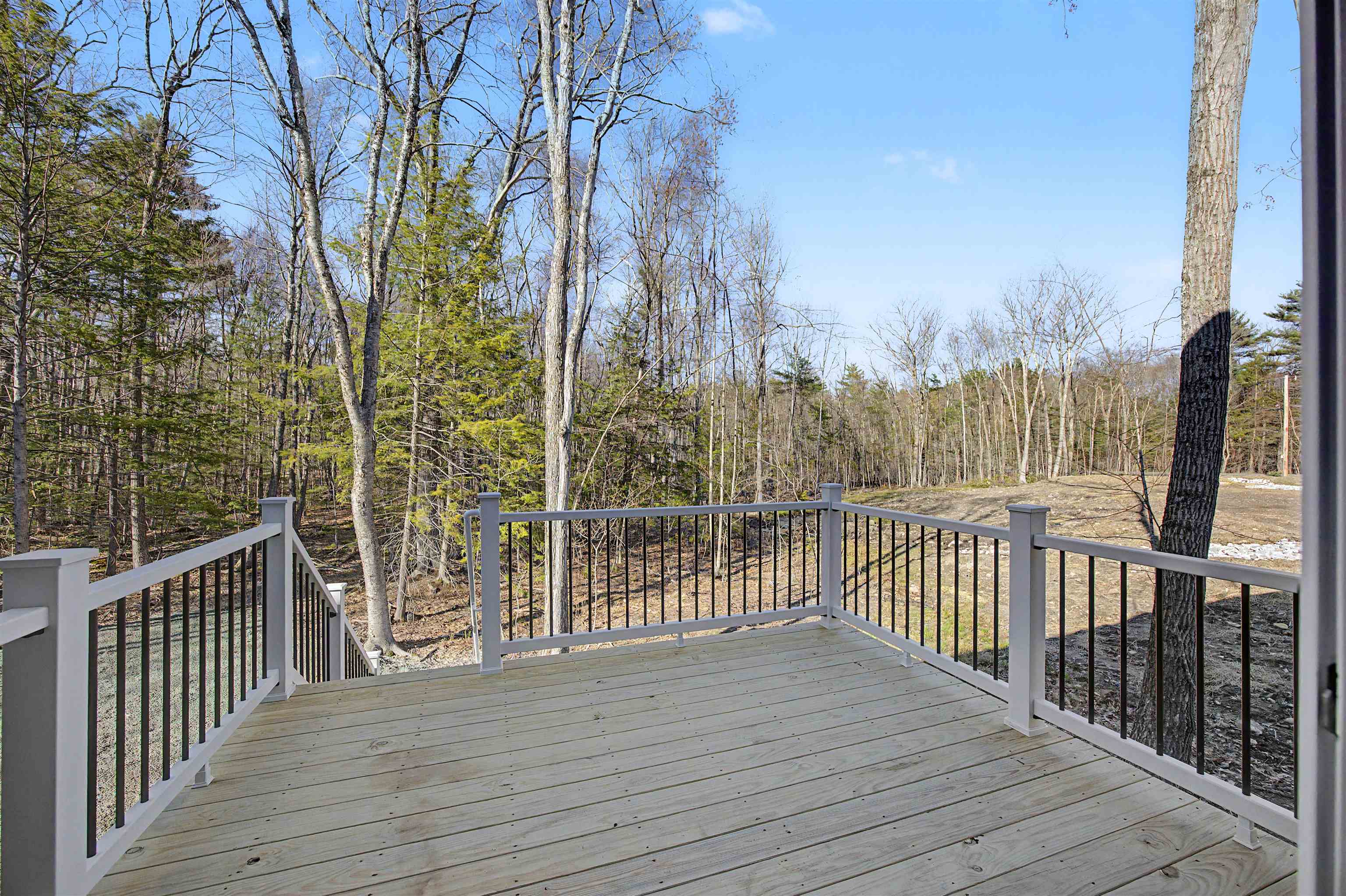 main property photo 44