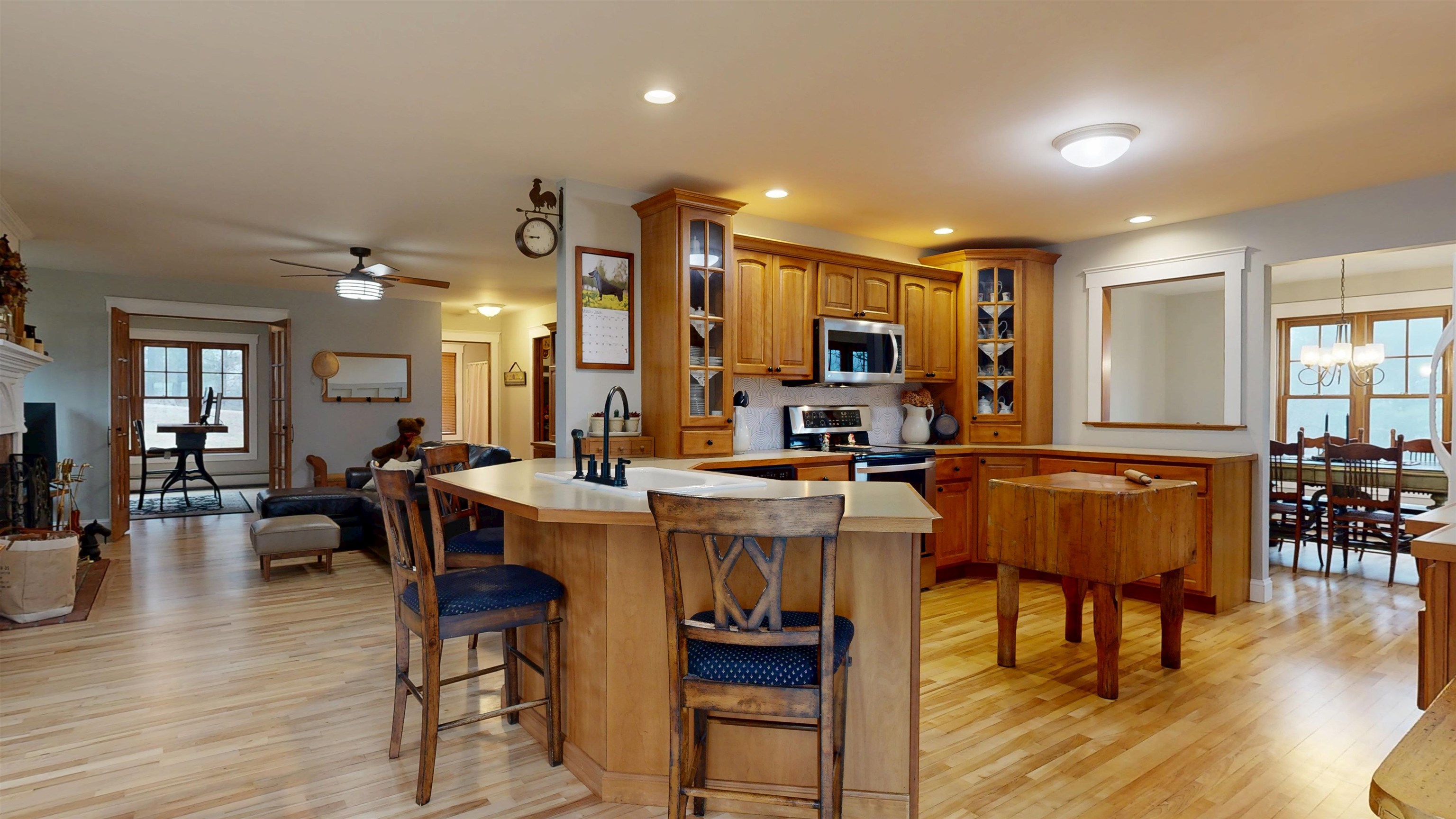 main property photo 3