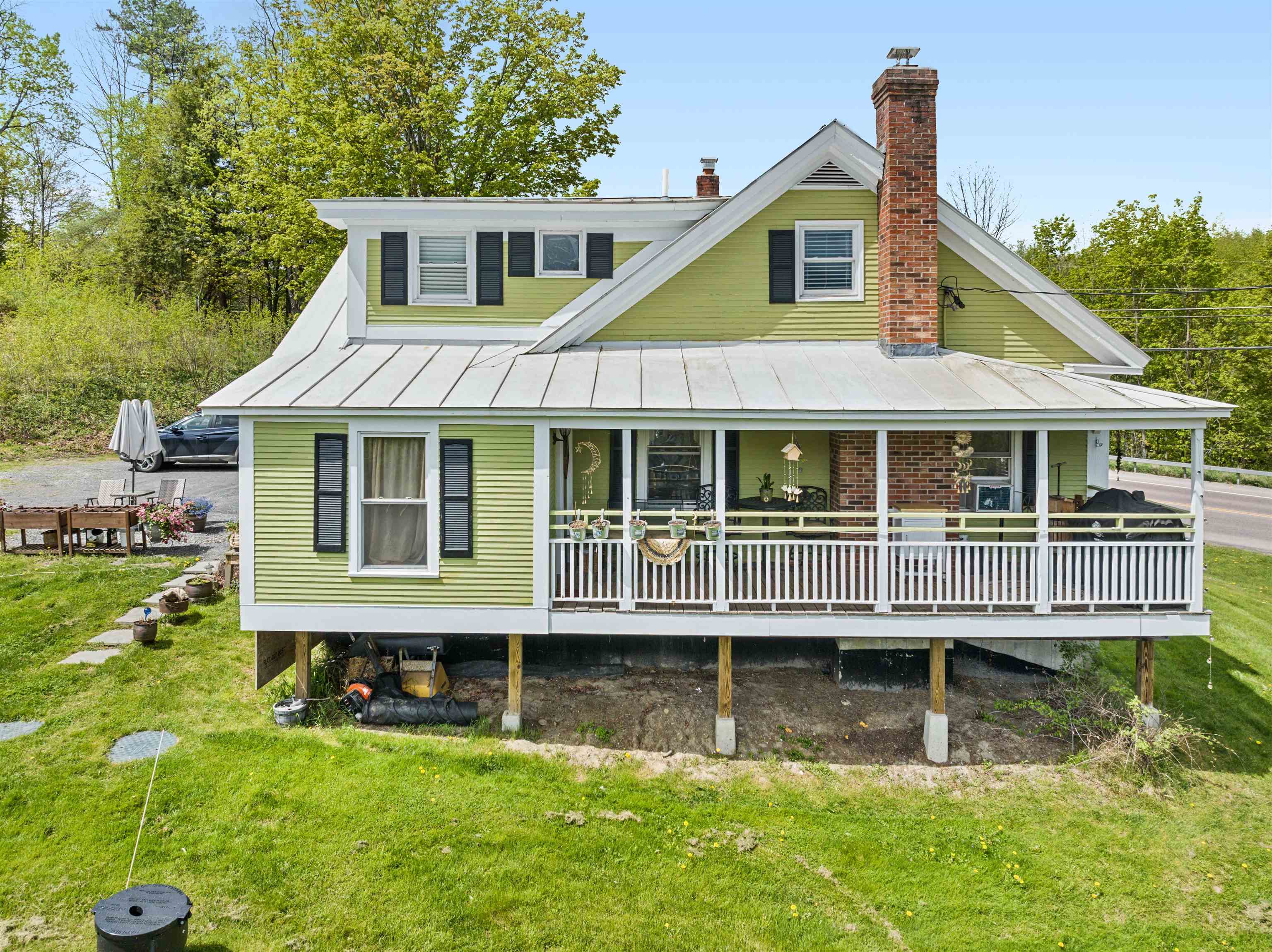 main property photo 10