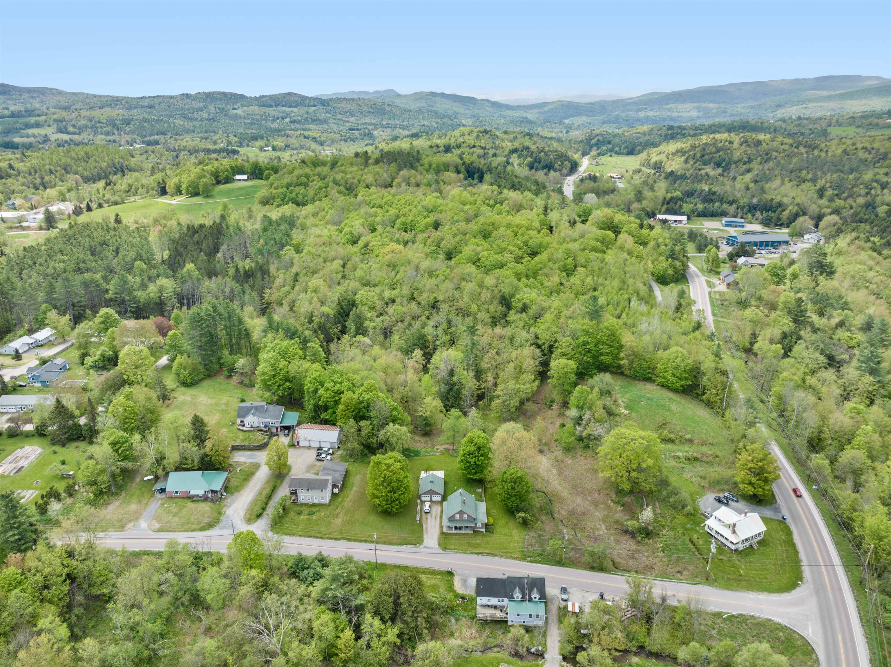 main property photo 3