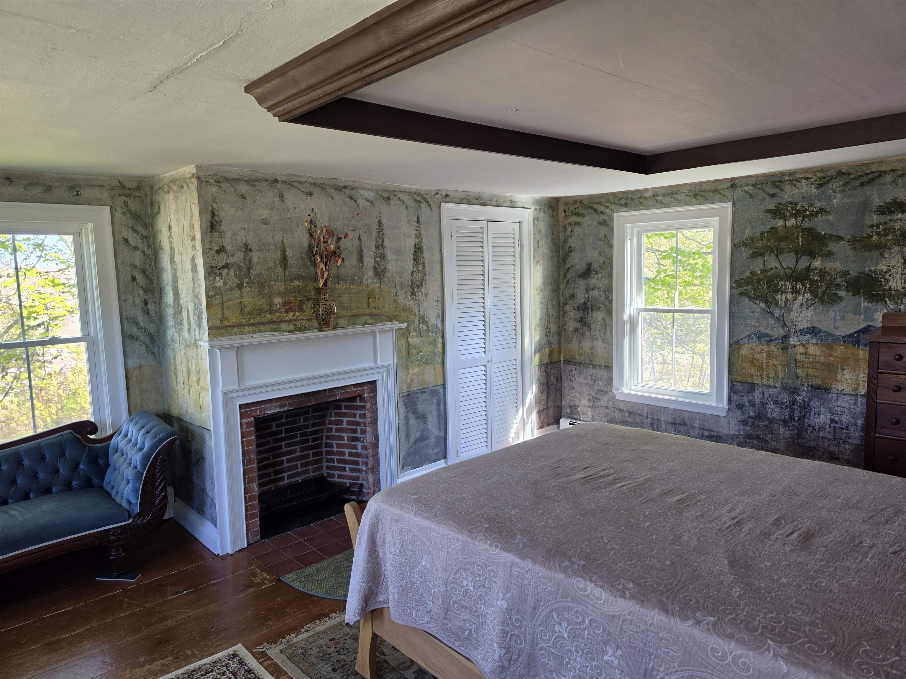 main property photo 32