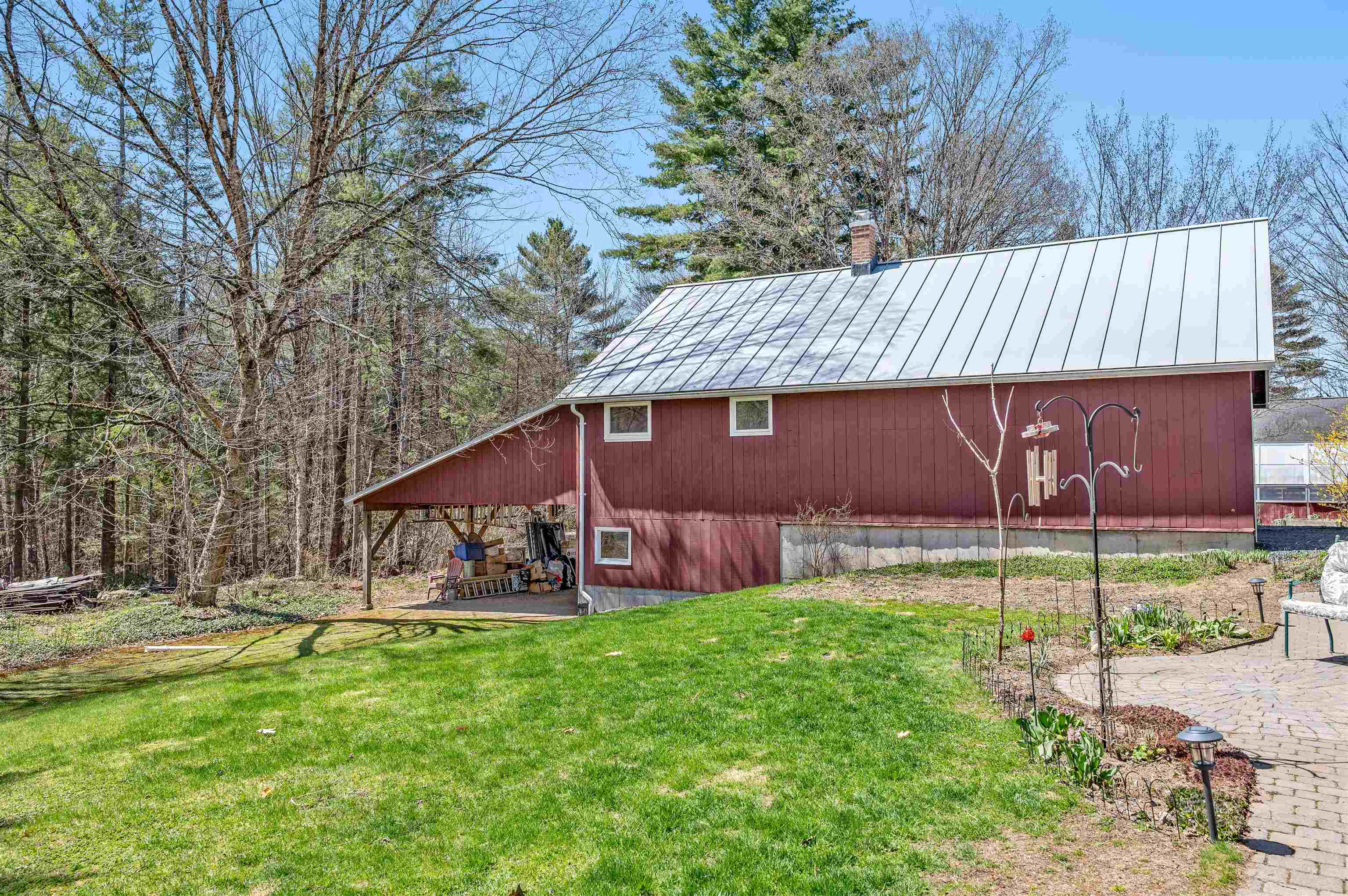 main property photo 6