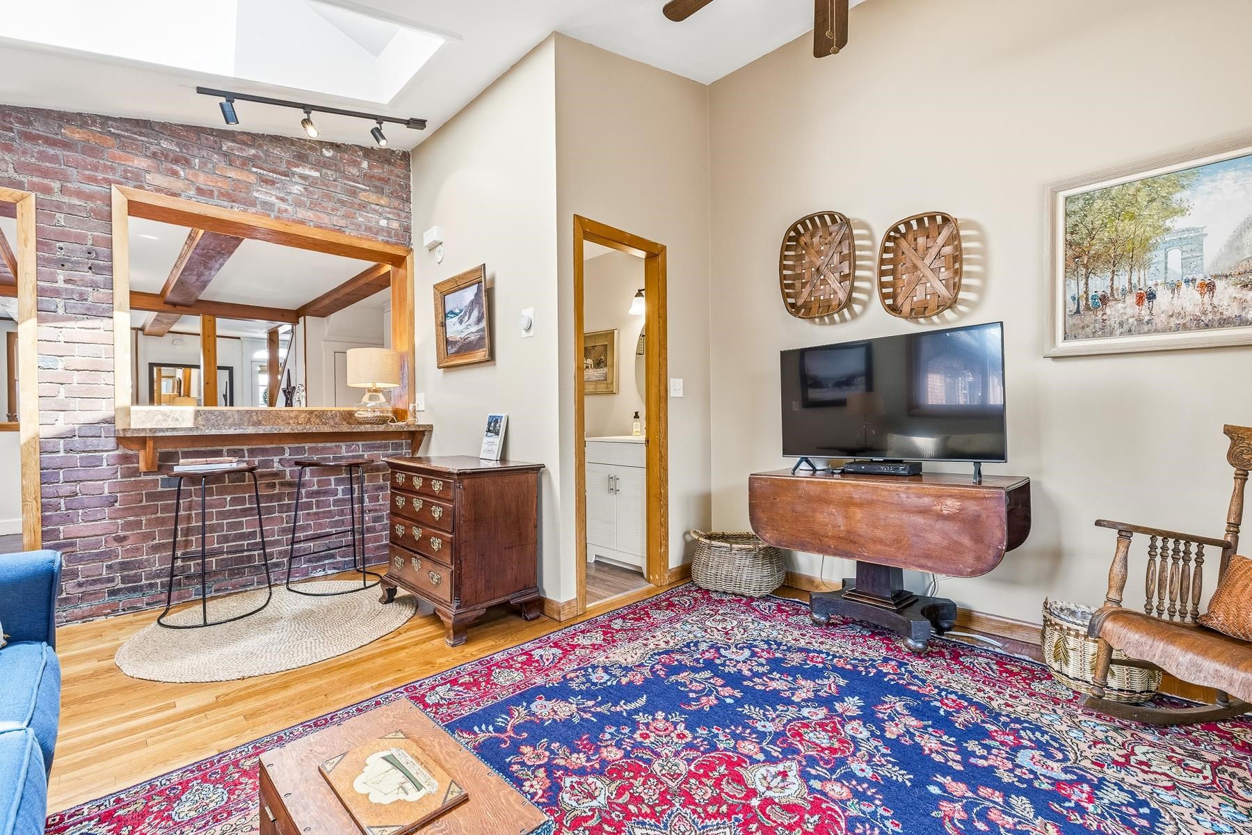 main property photo 12