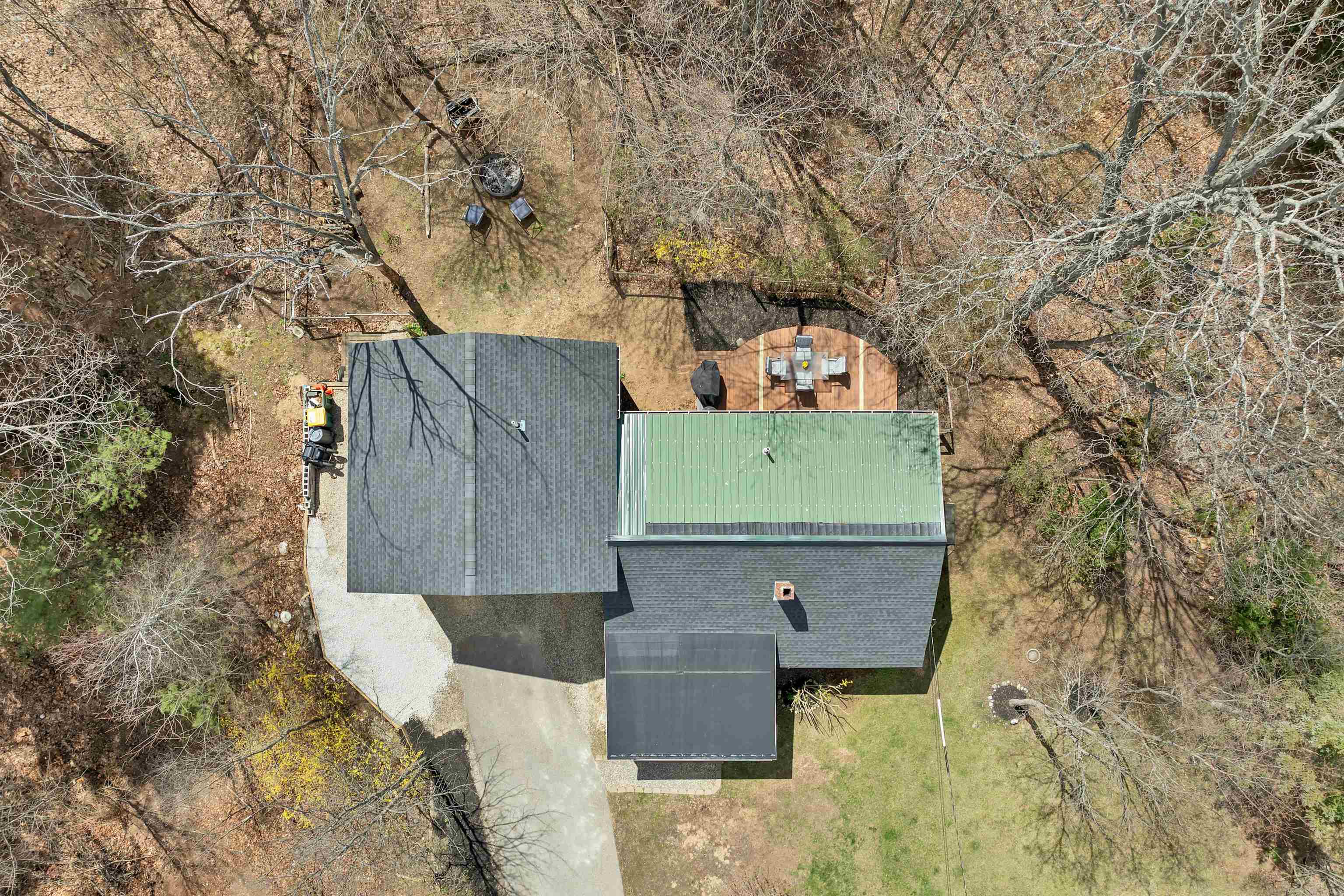 main property photo 40