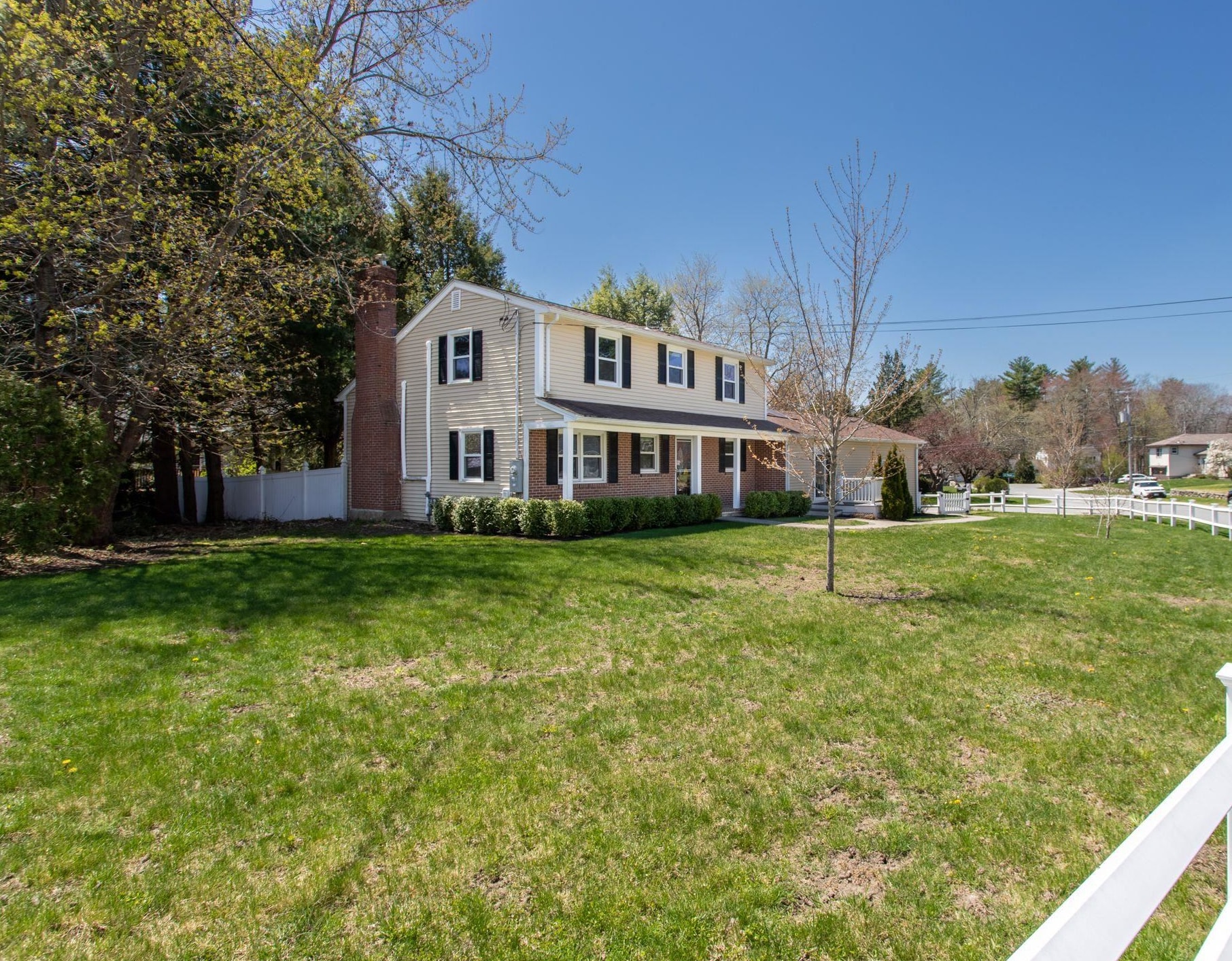 main property photo 41