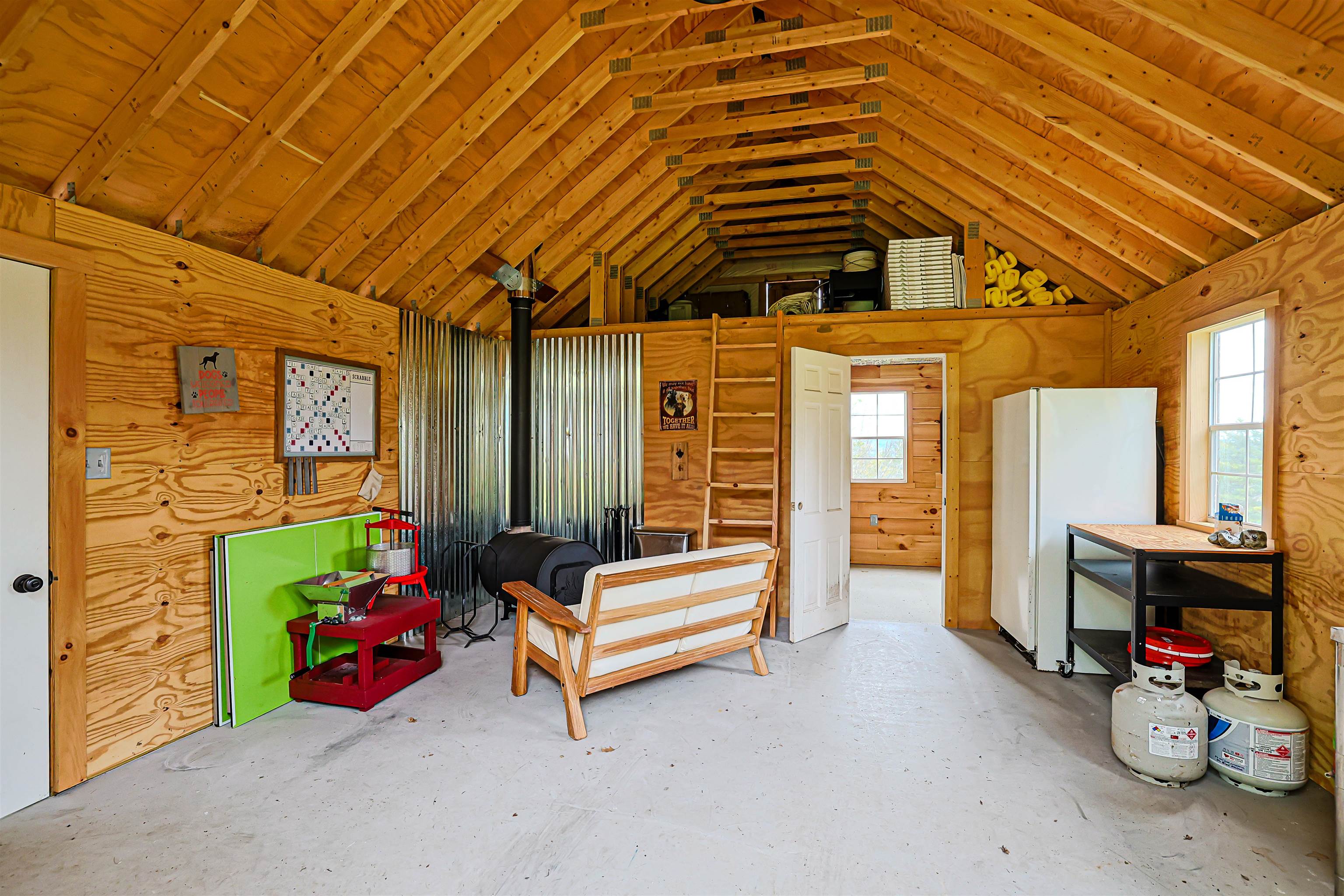 main property photo 43