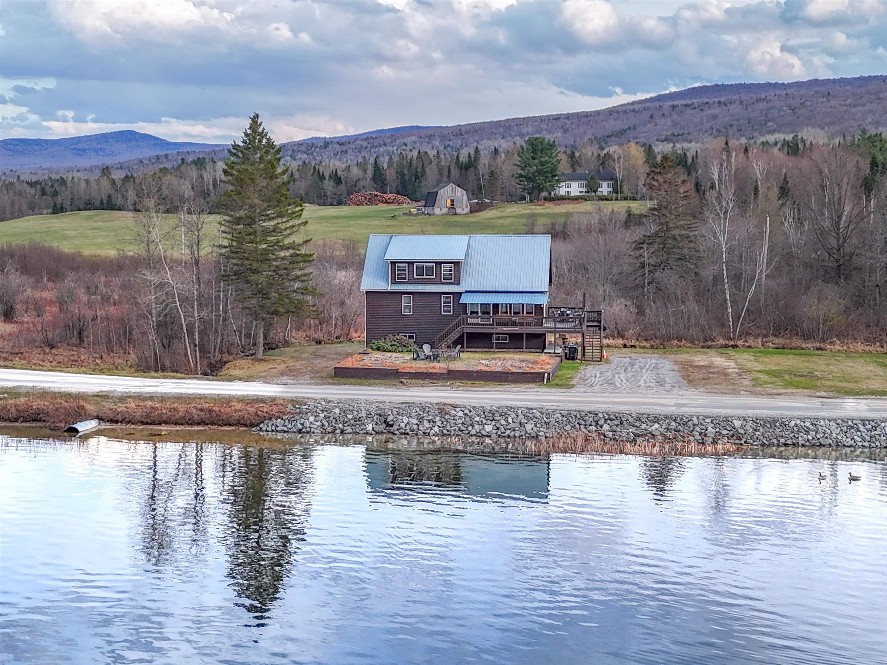 main property photo 27