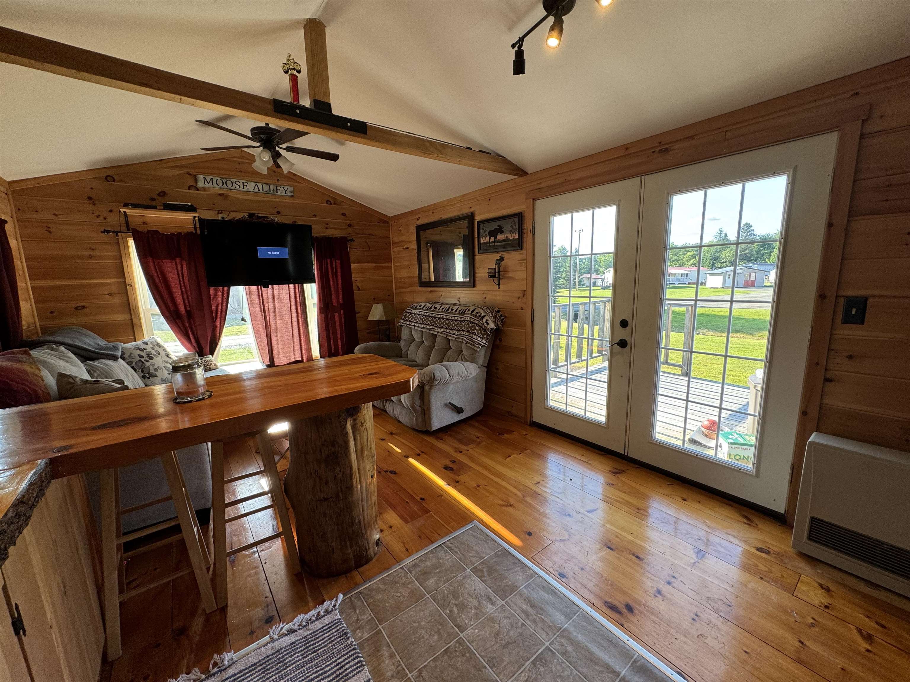 main property photo 5