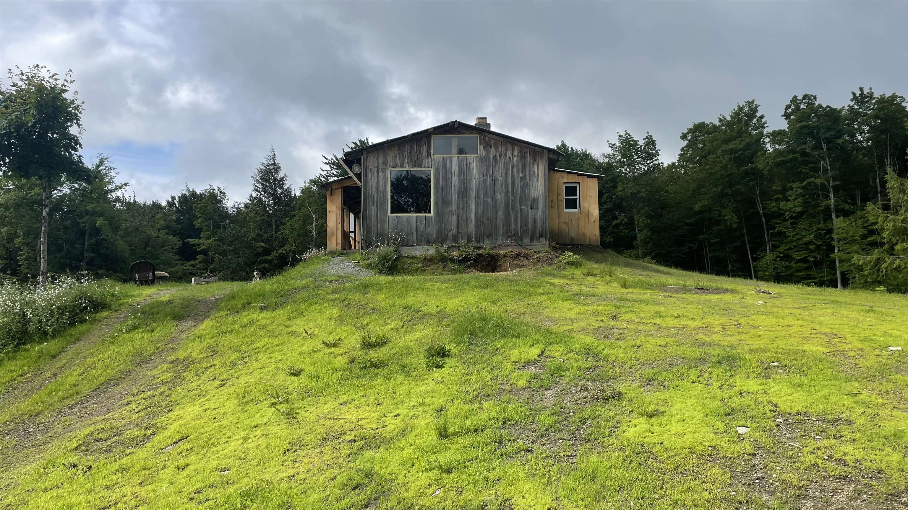 main property photo 3