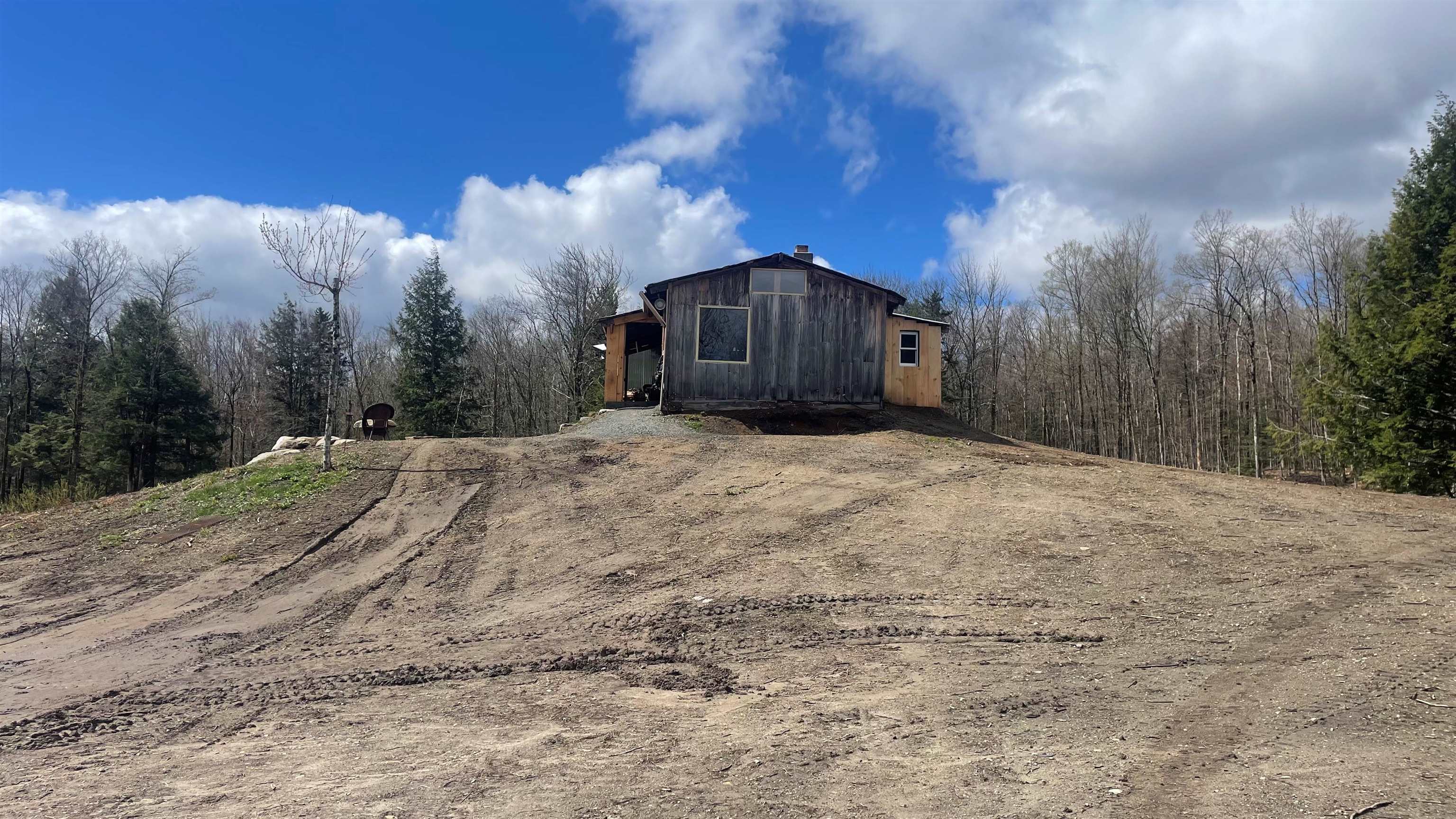 main property photo 7