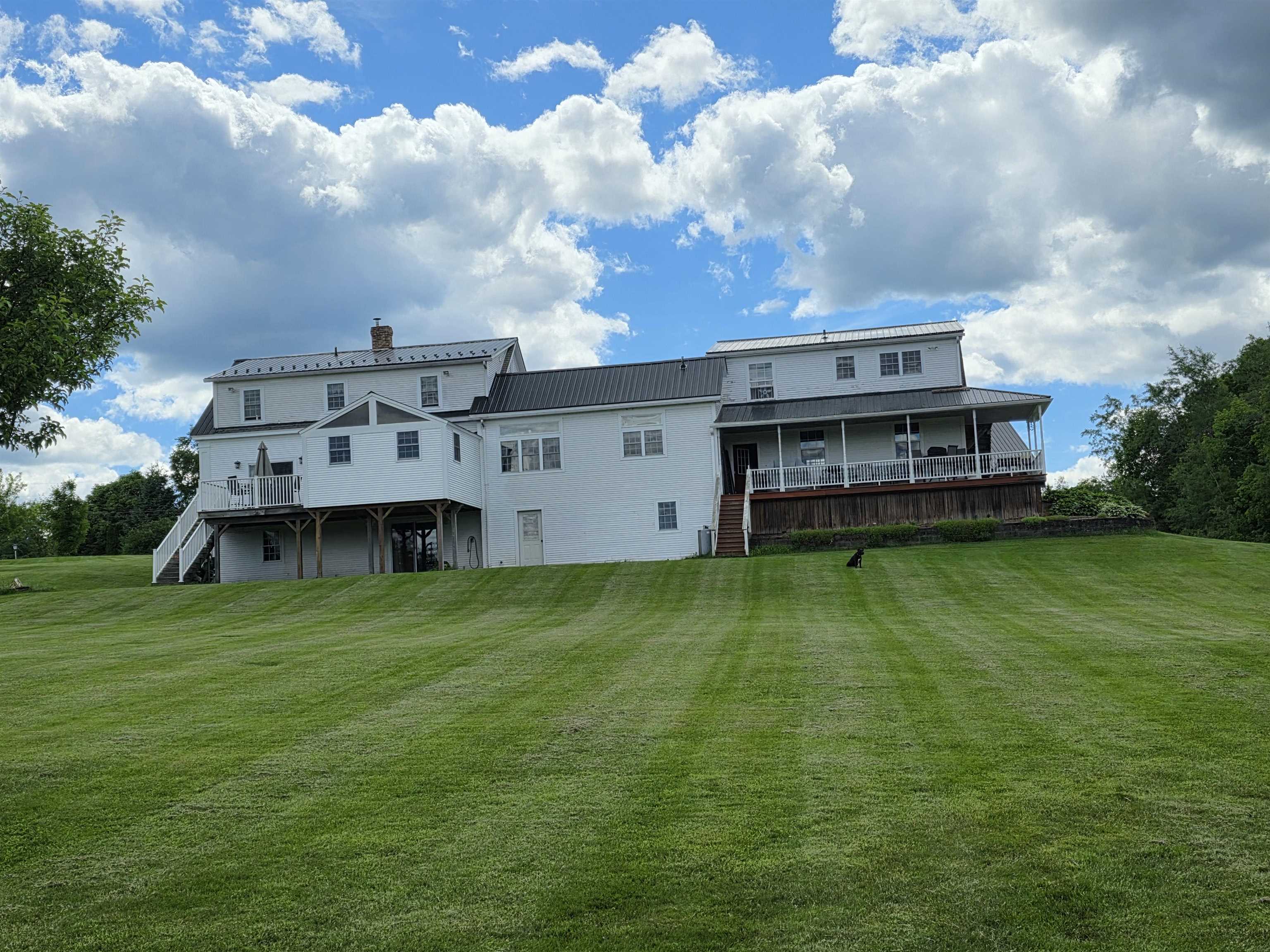 main property photo 10