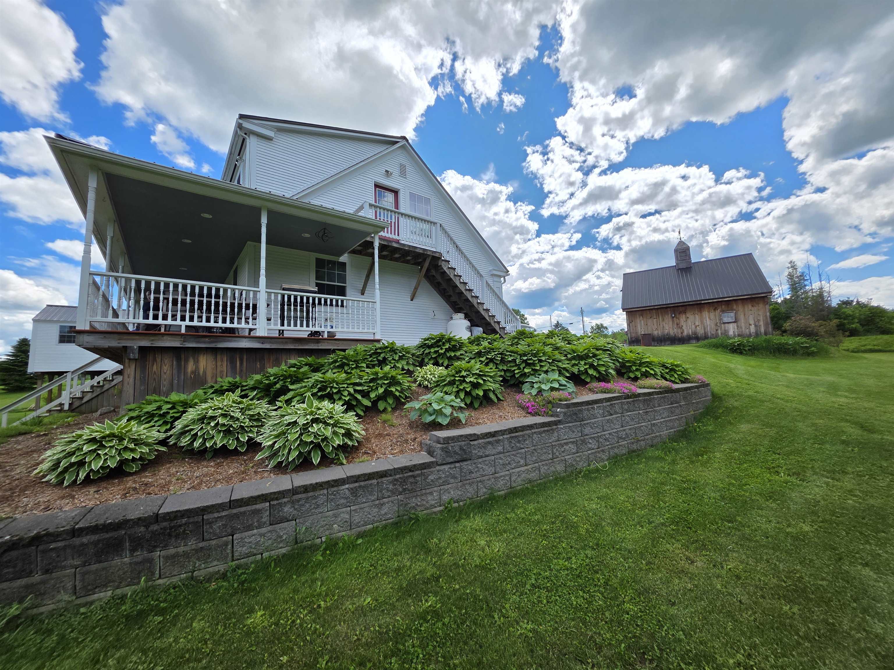 main property photo 7