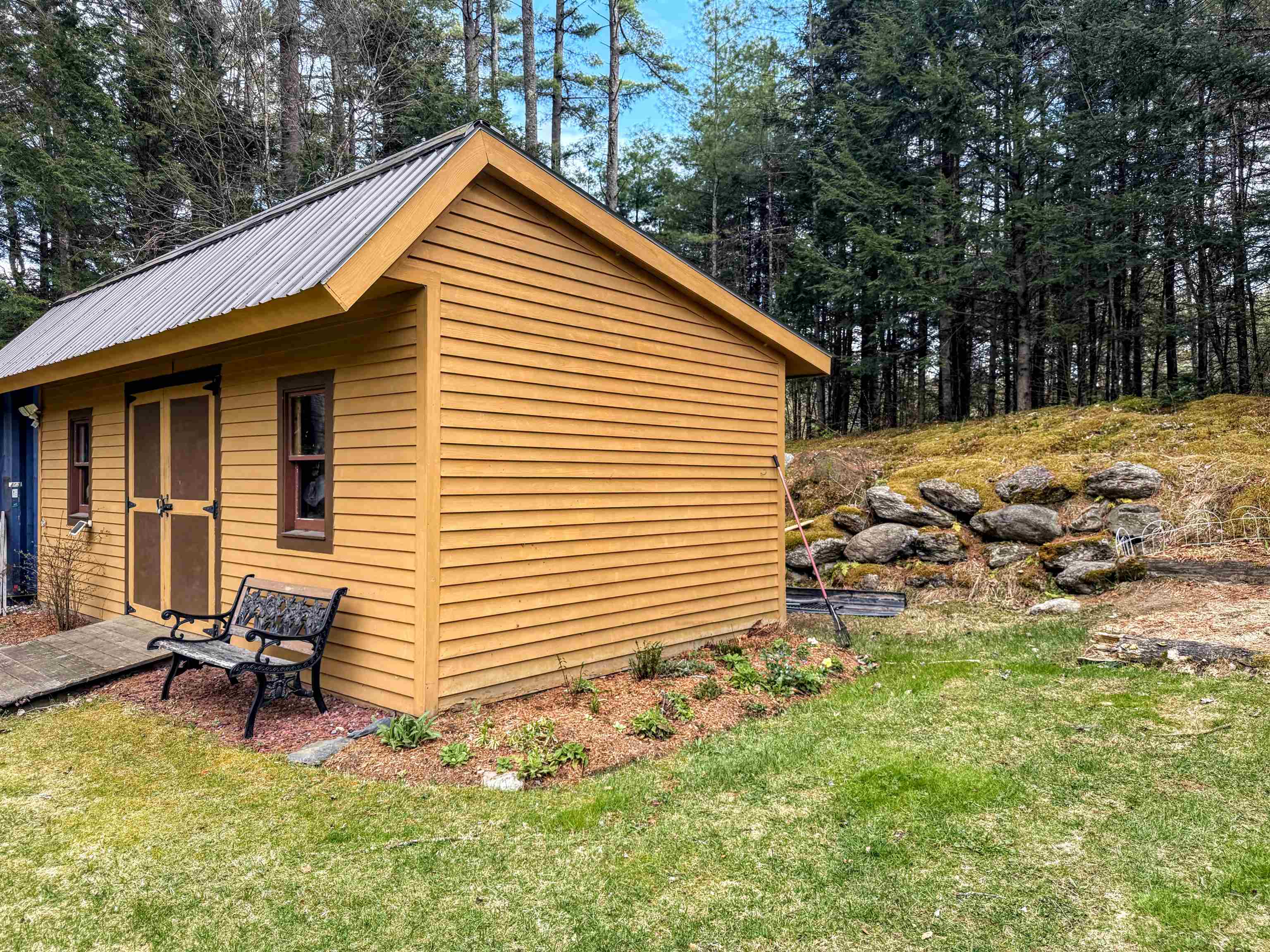 main property photo 28