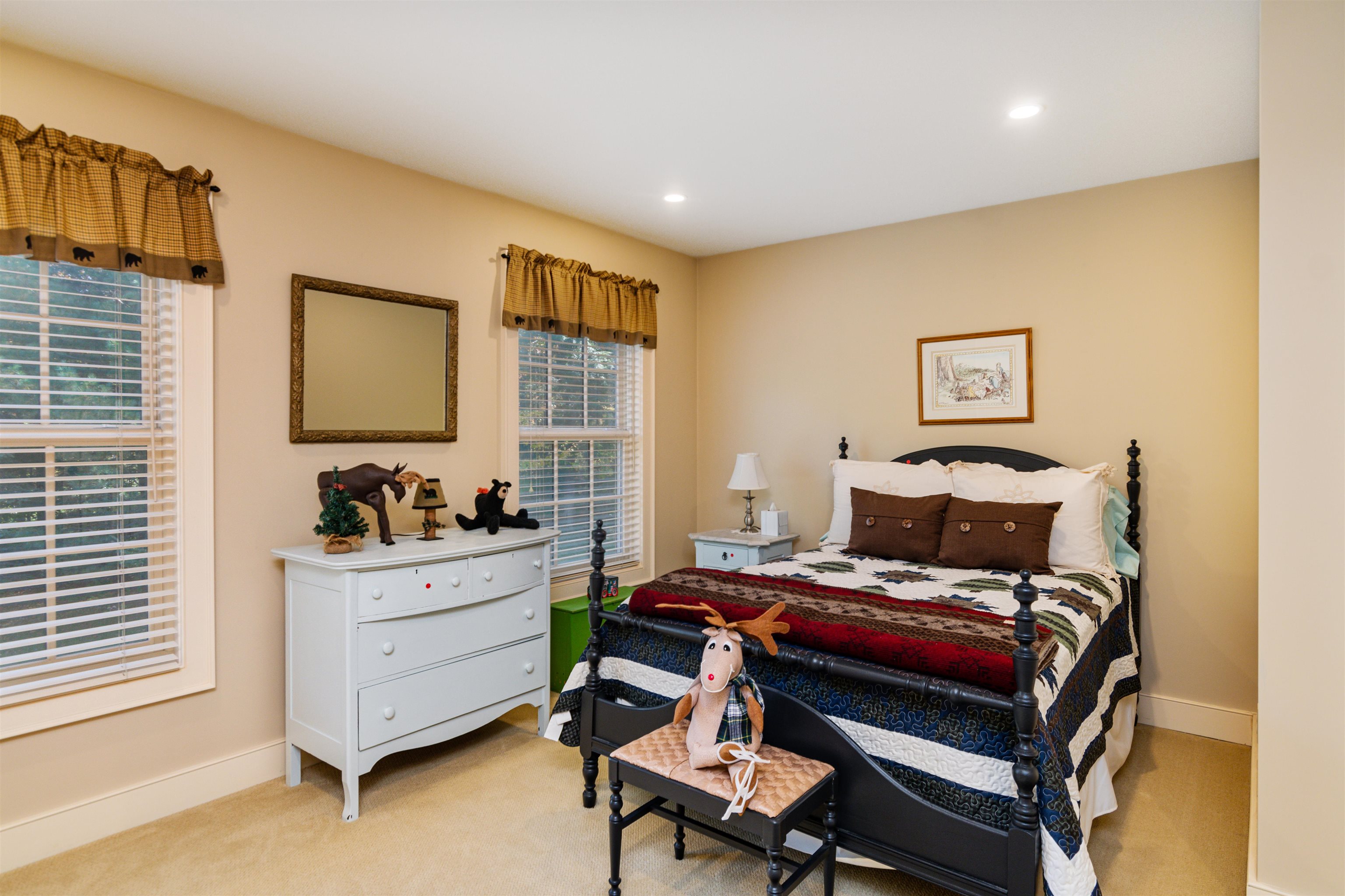 main property photo 33