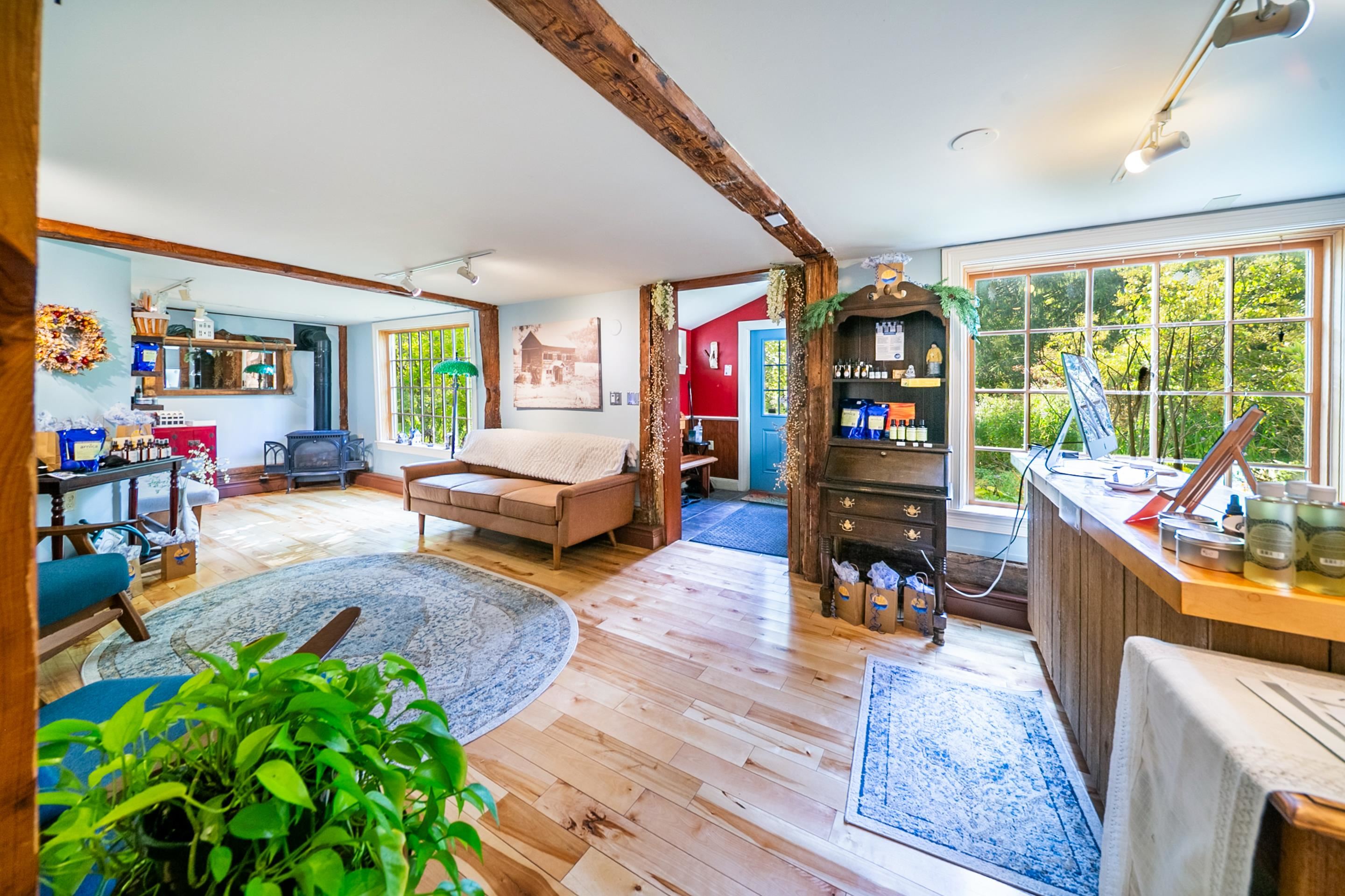 main property photo 12