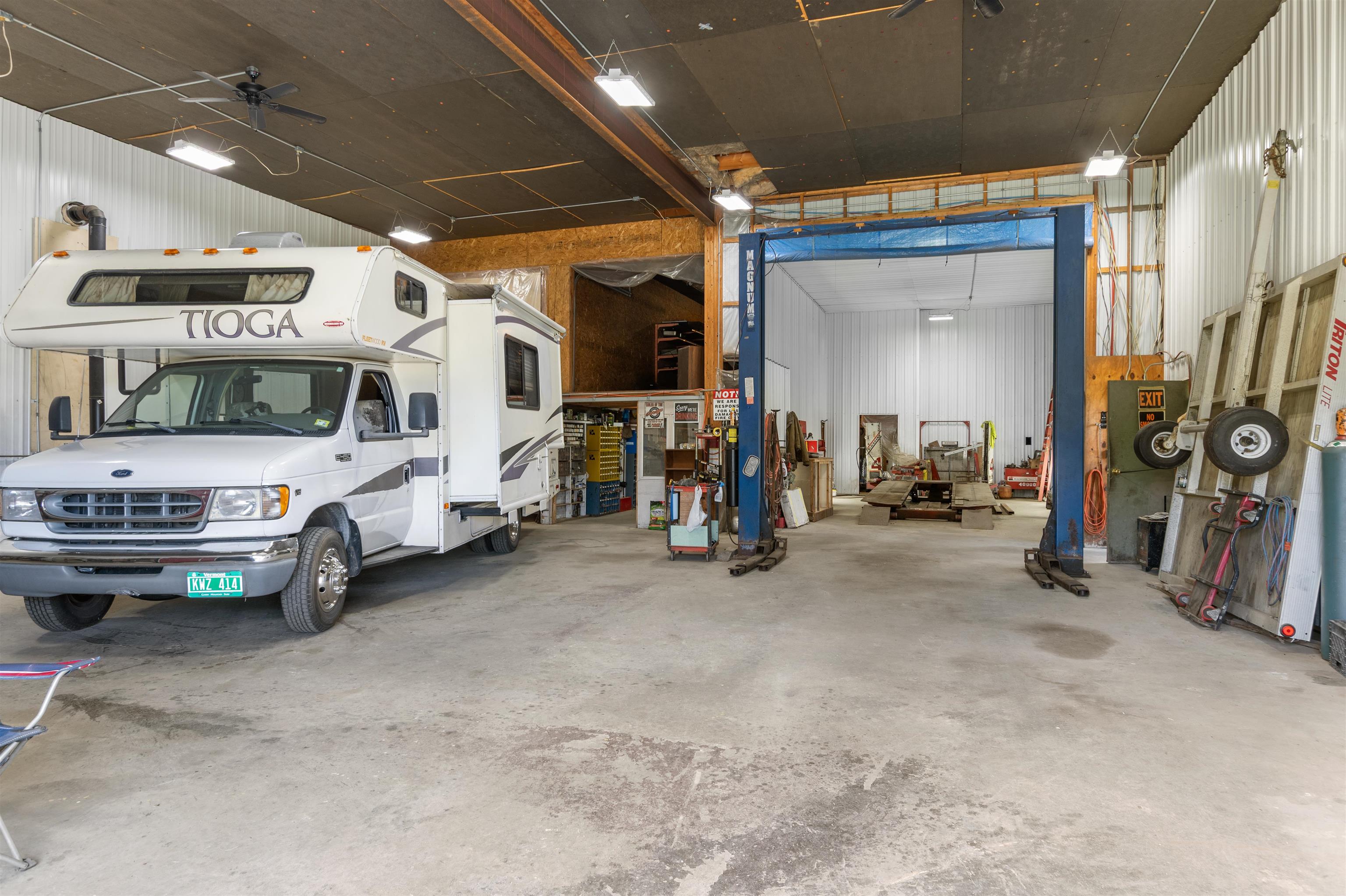 main property photo 39