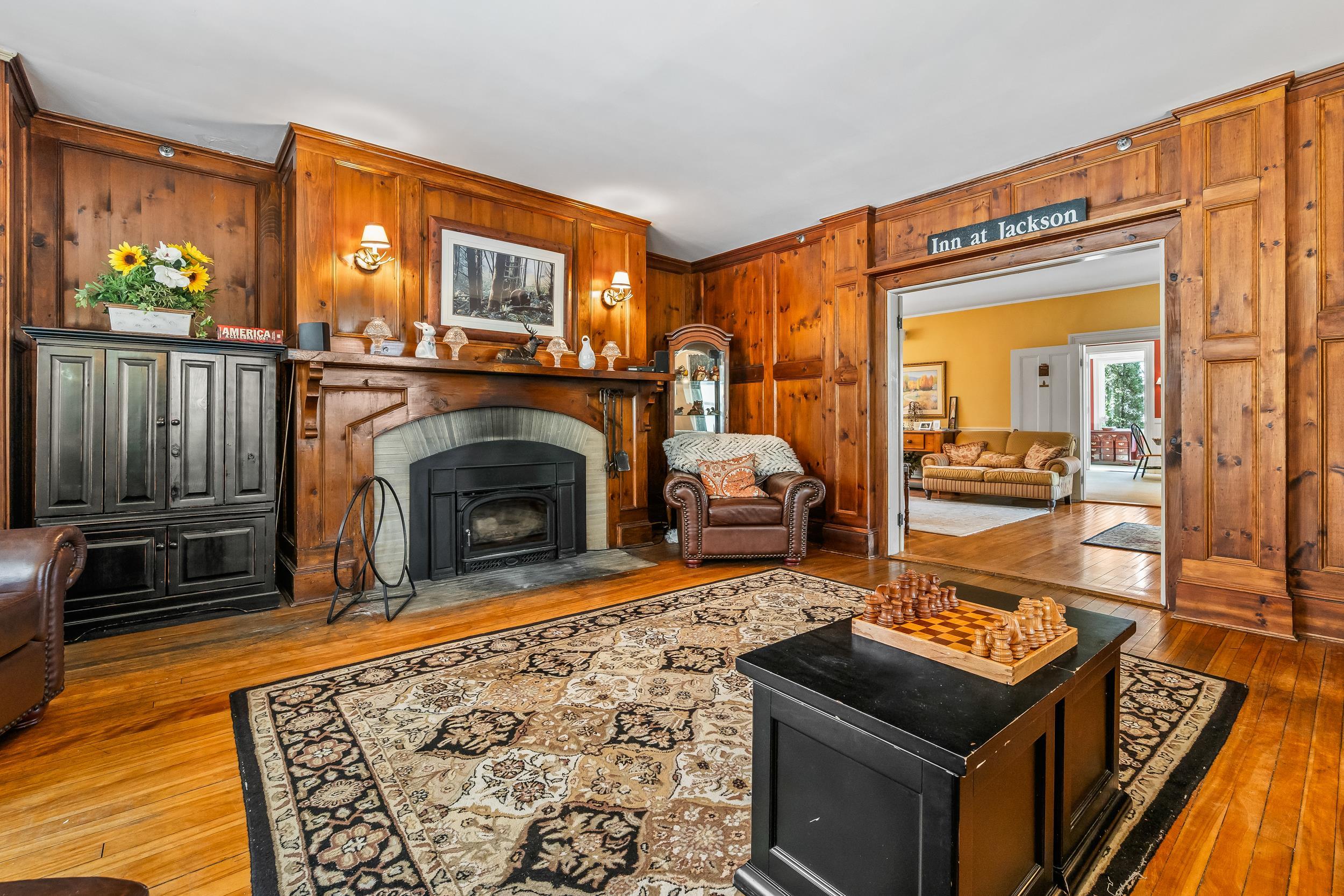 main property photo 10