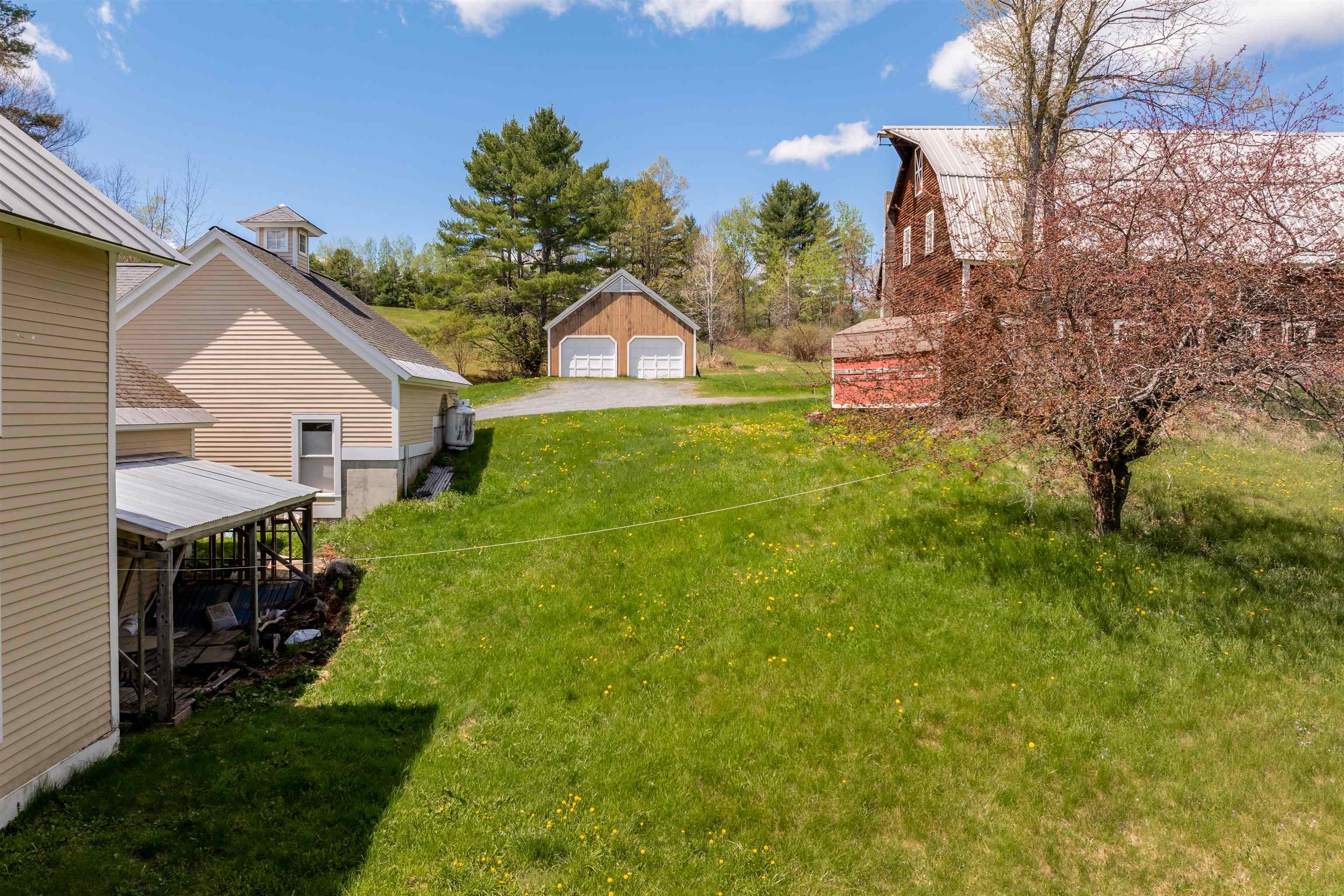 main property photo 43