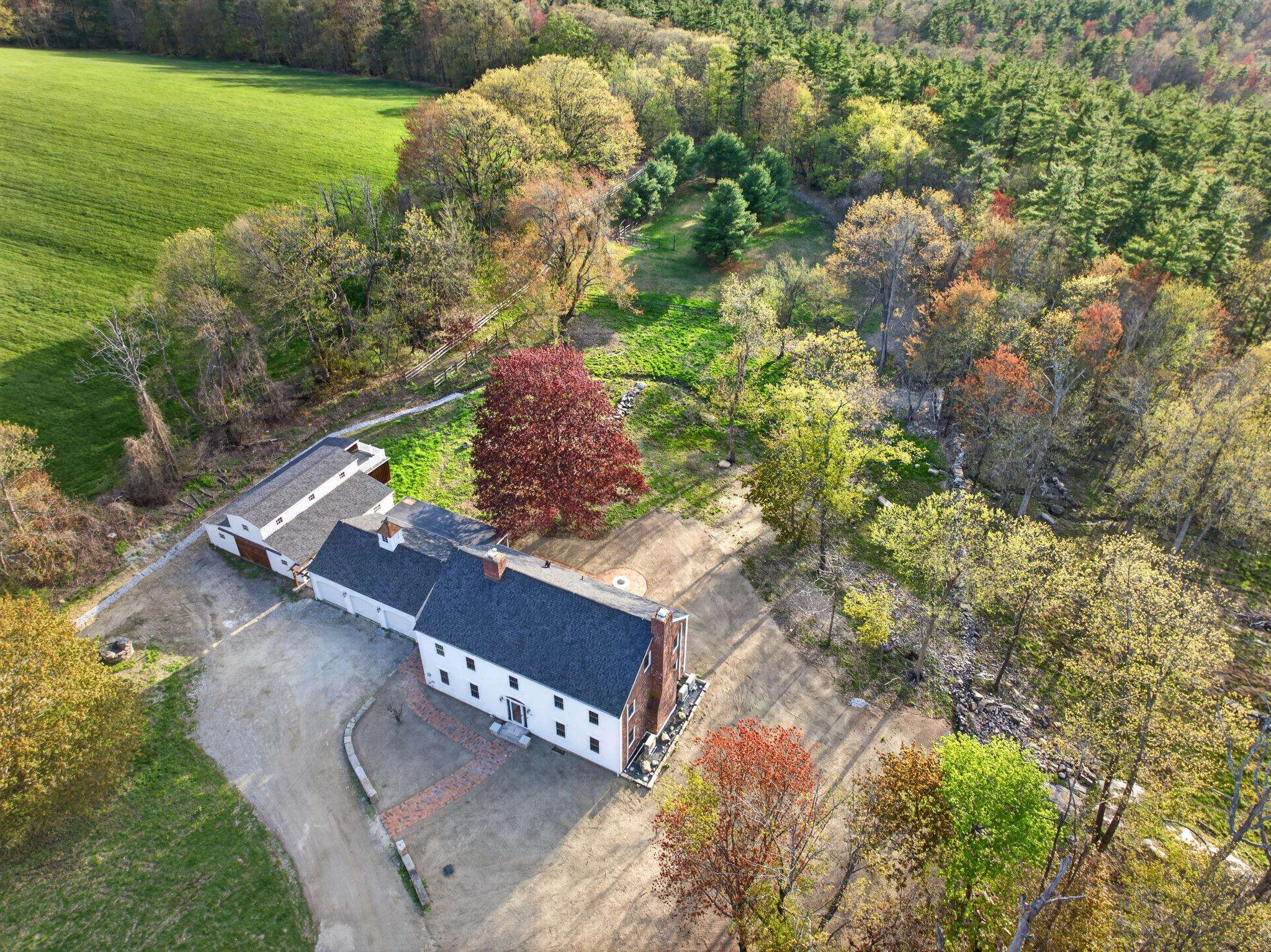 main property photo 11