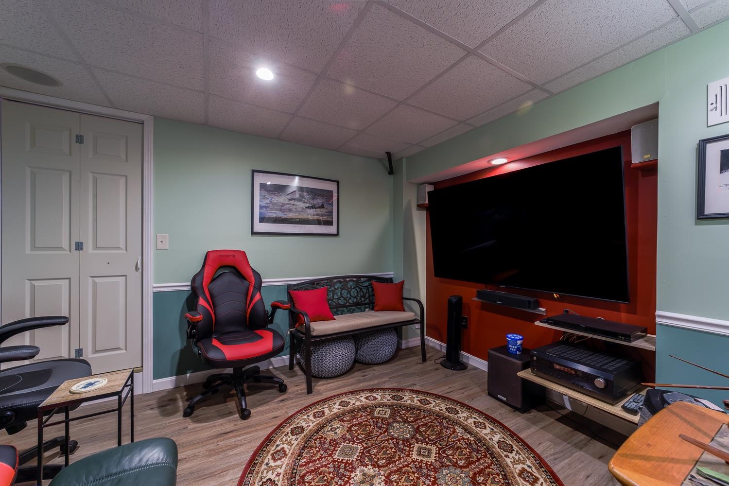 main property photo 30