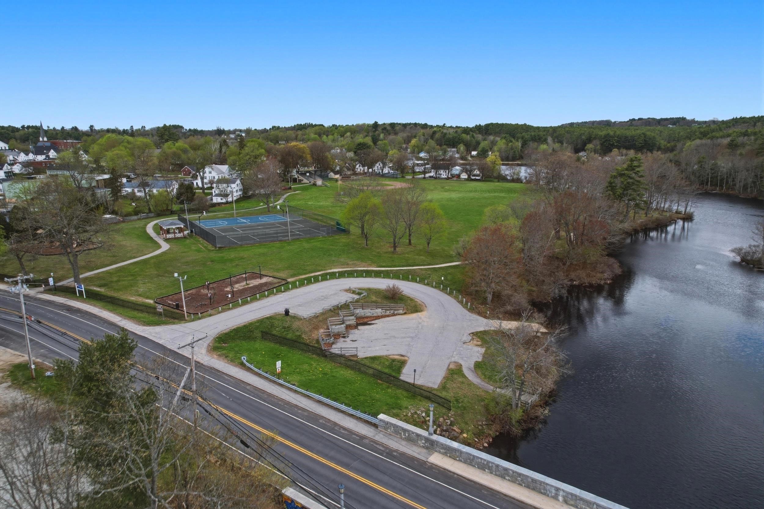 main property photo 19