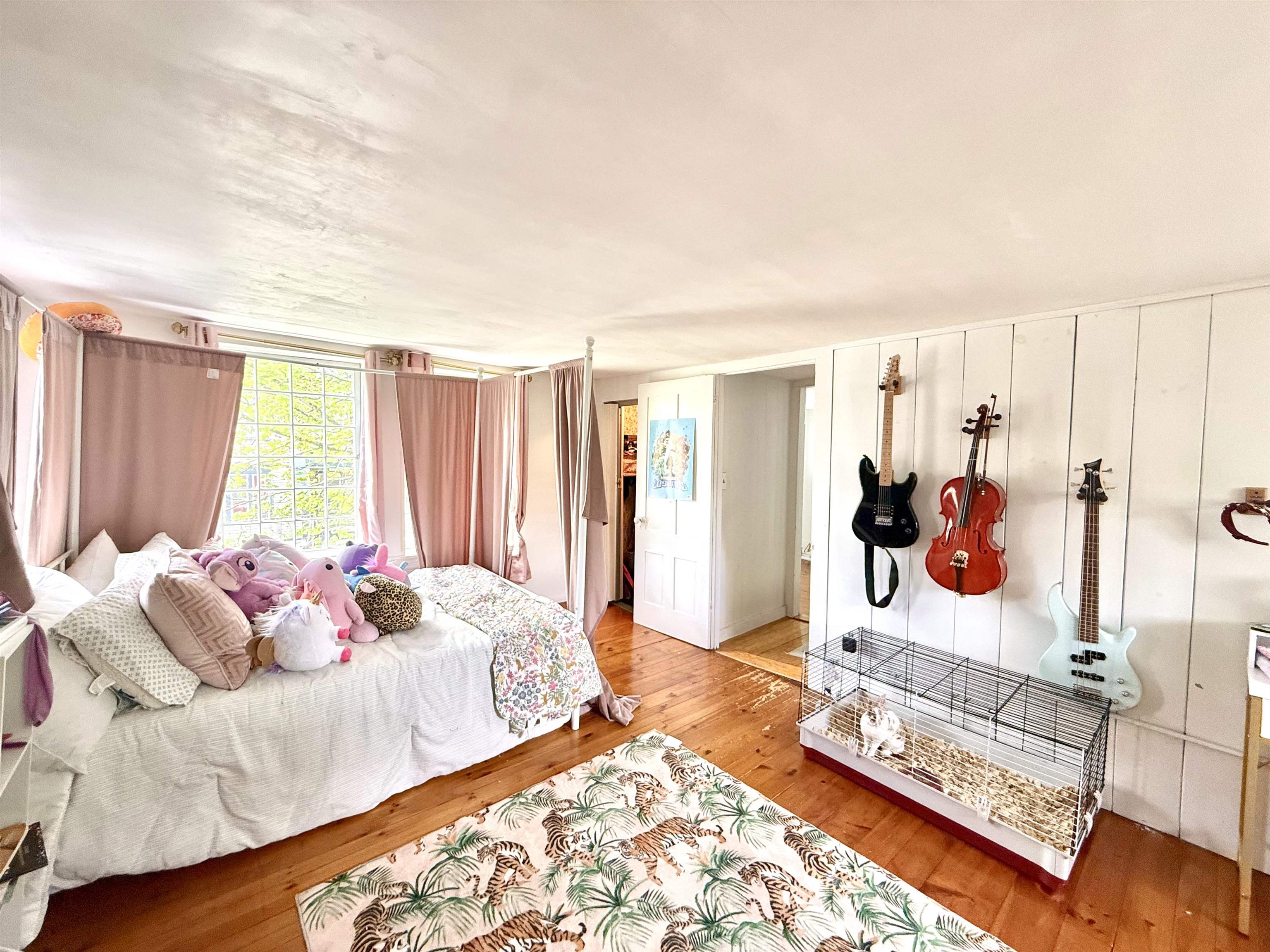 main property photo 30