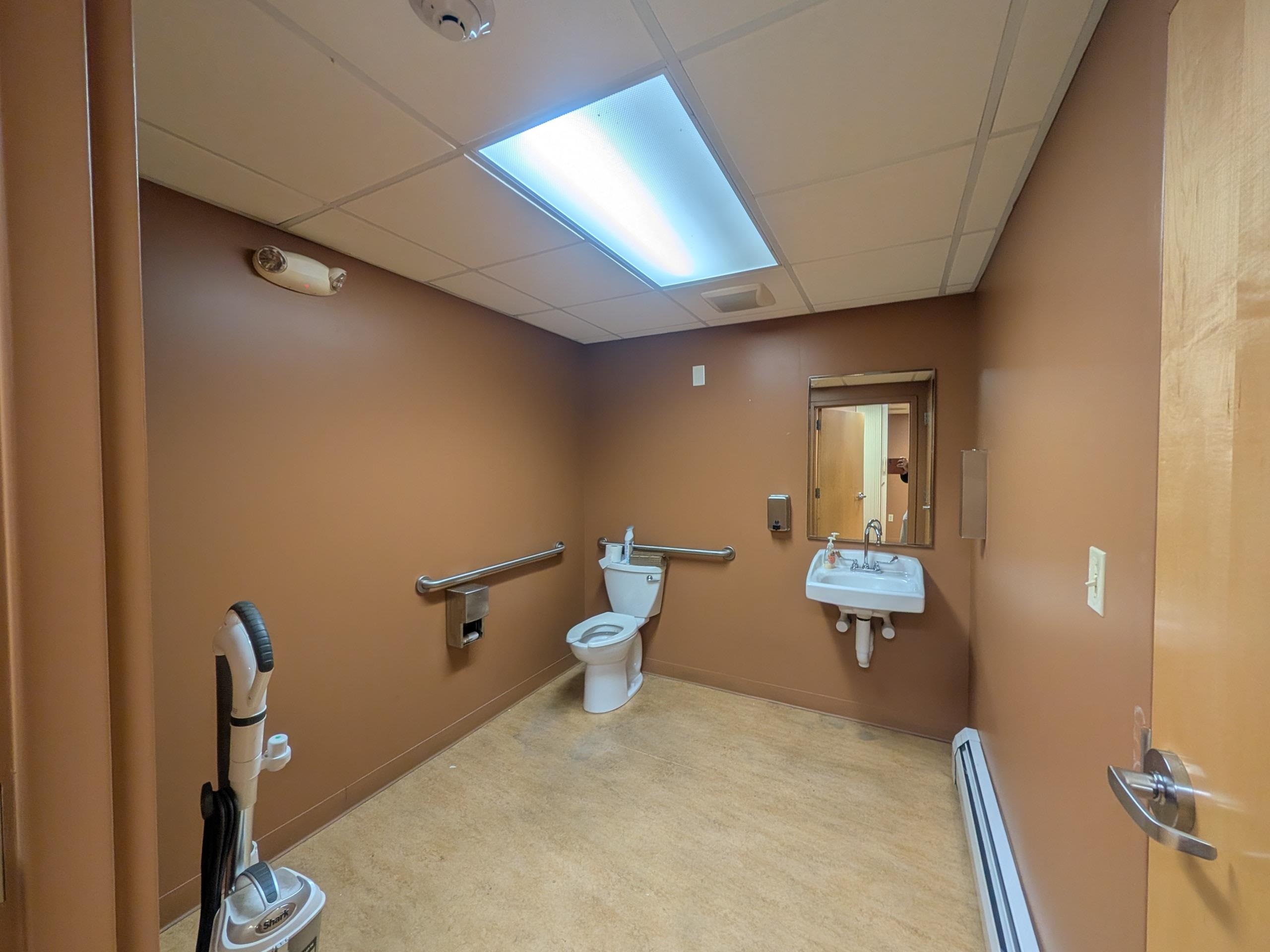 main property photo 16