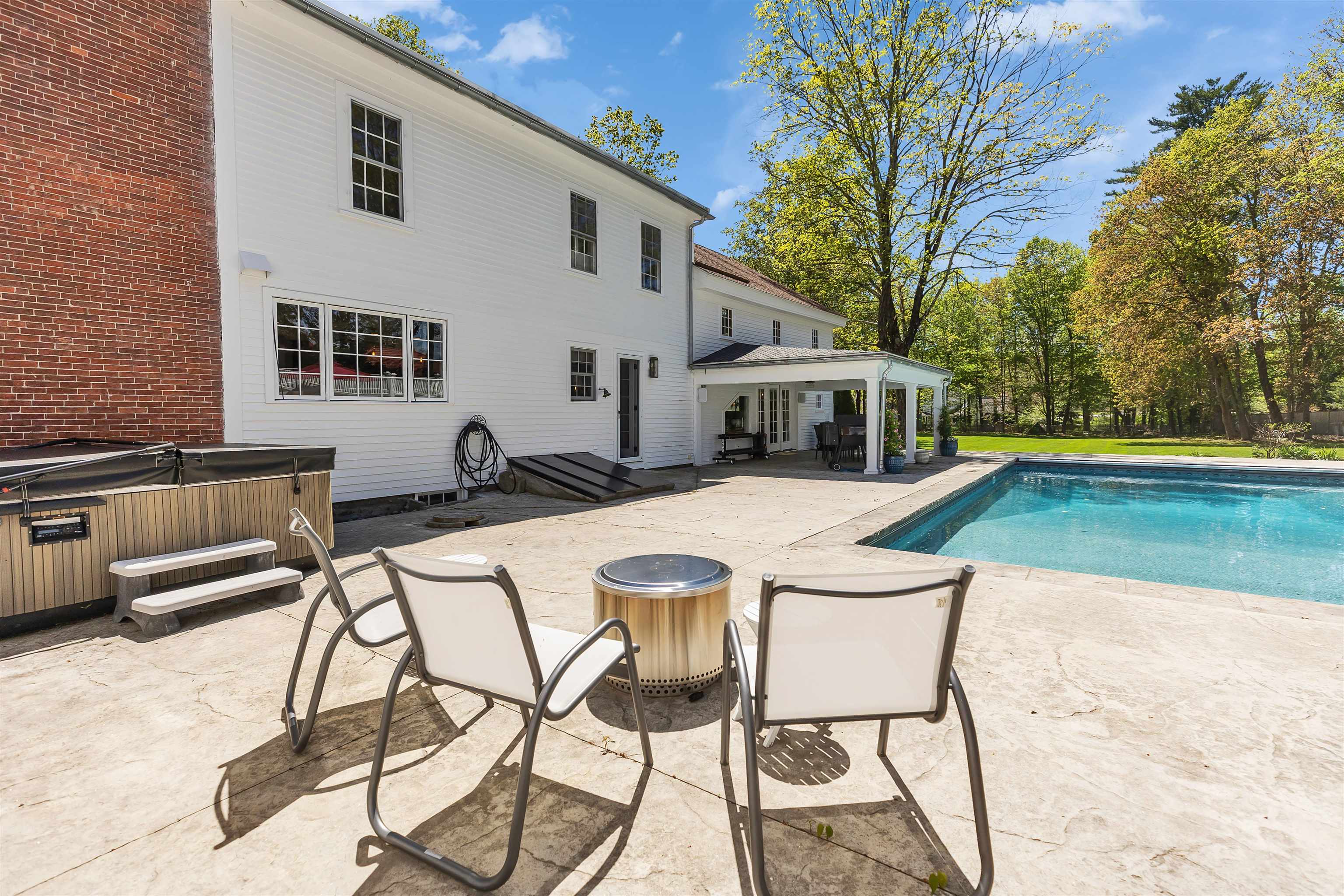 main property photo 43