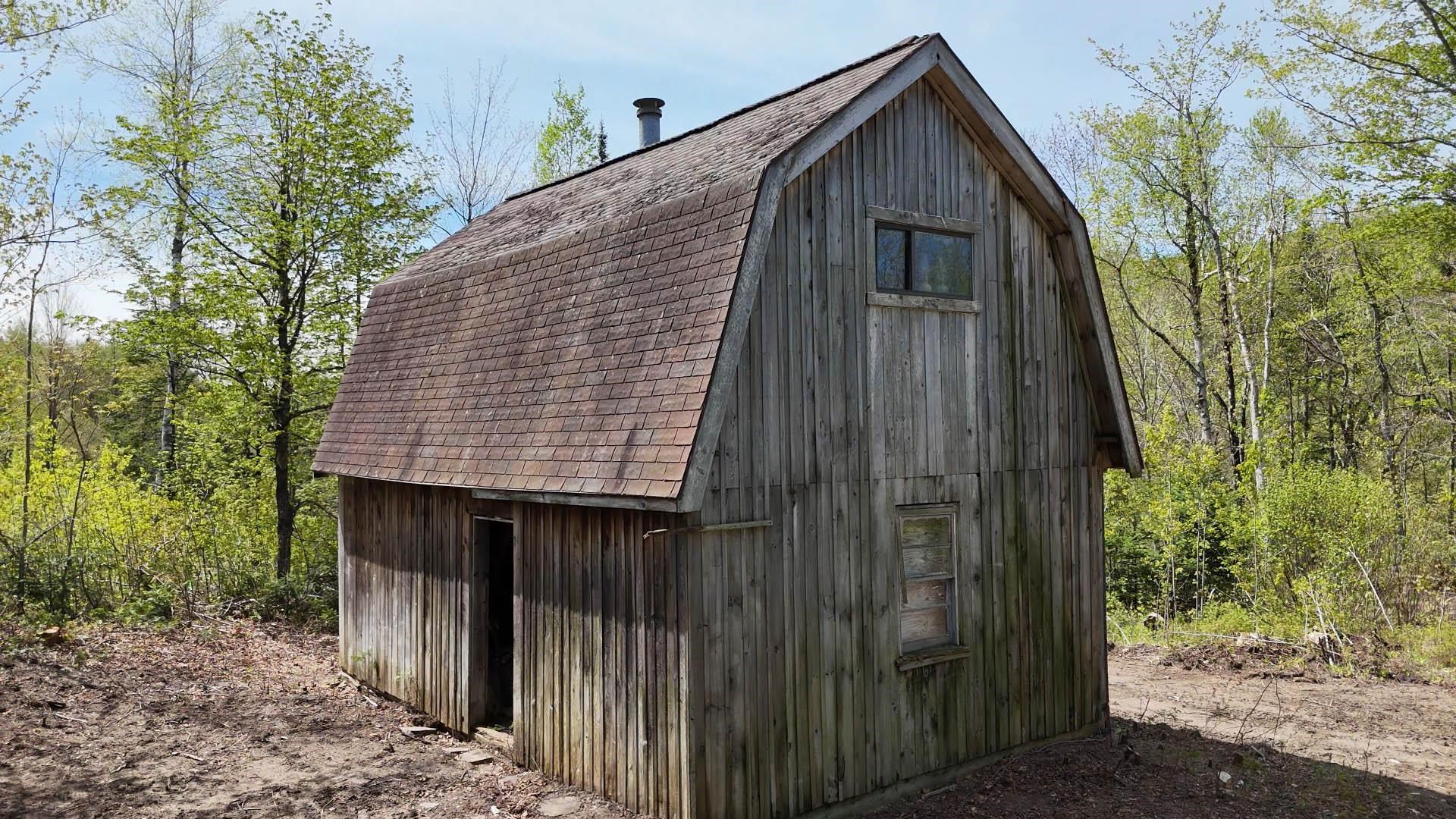 main property photo 8