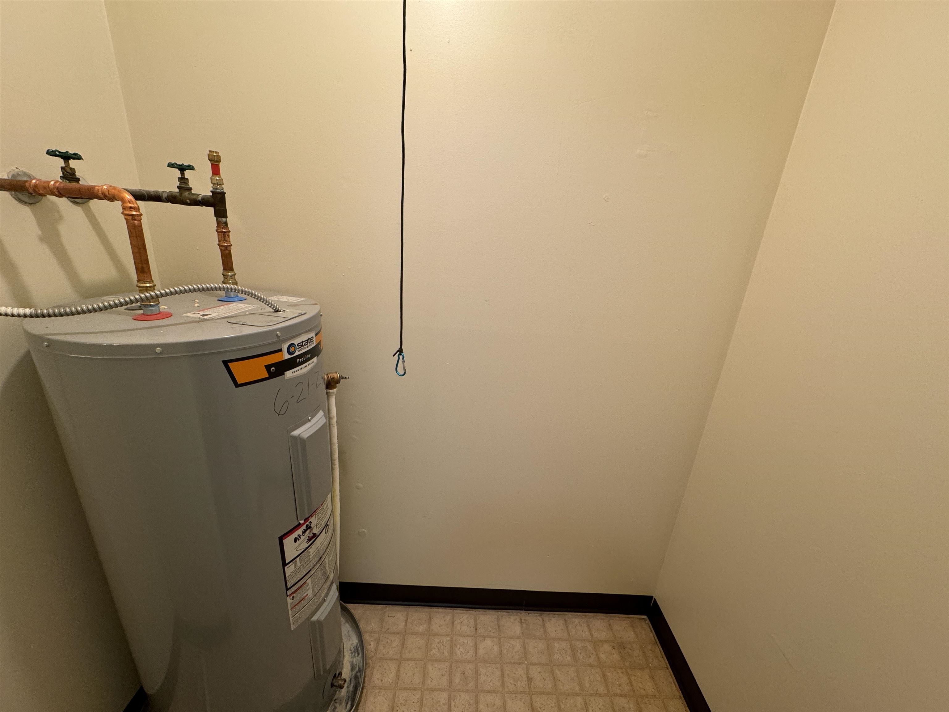 main property photo 34