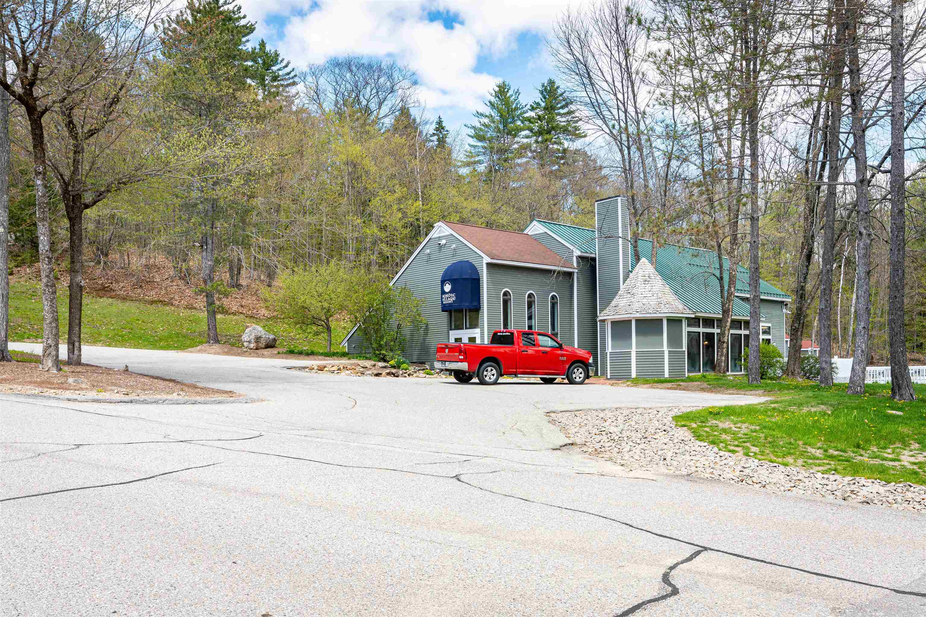 main property photo 27