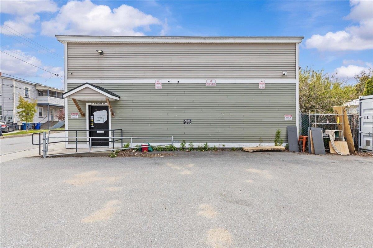 main property photo 12