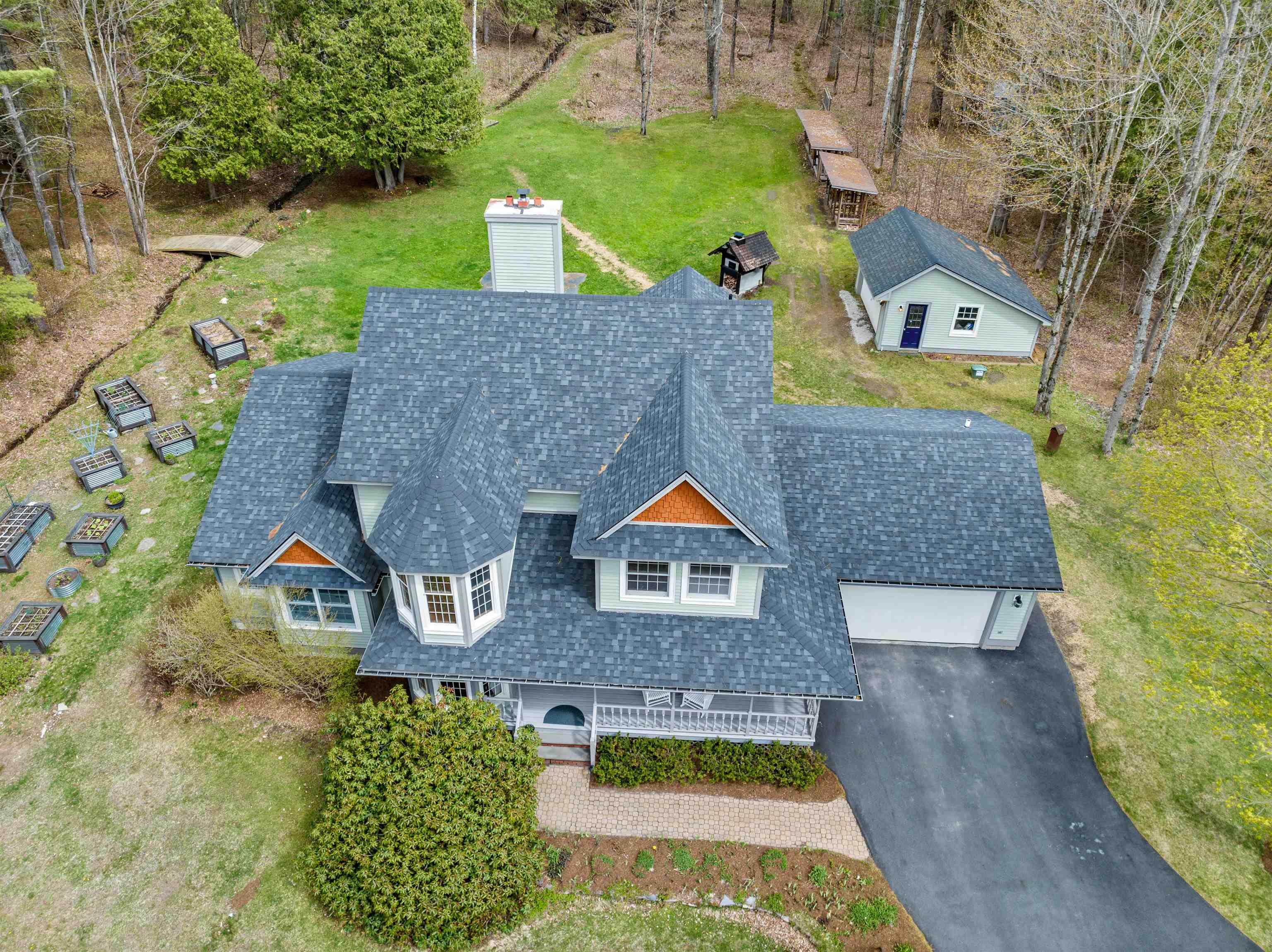 main property photo 45