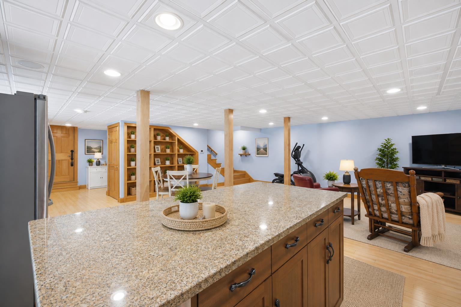 main property photo 42