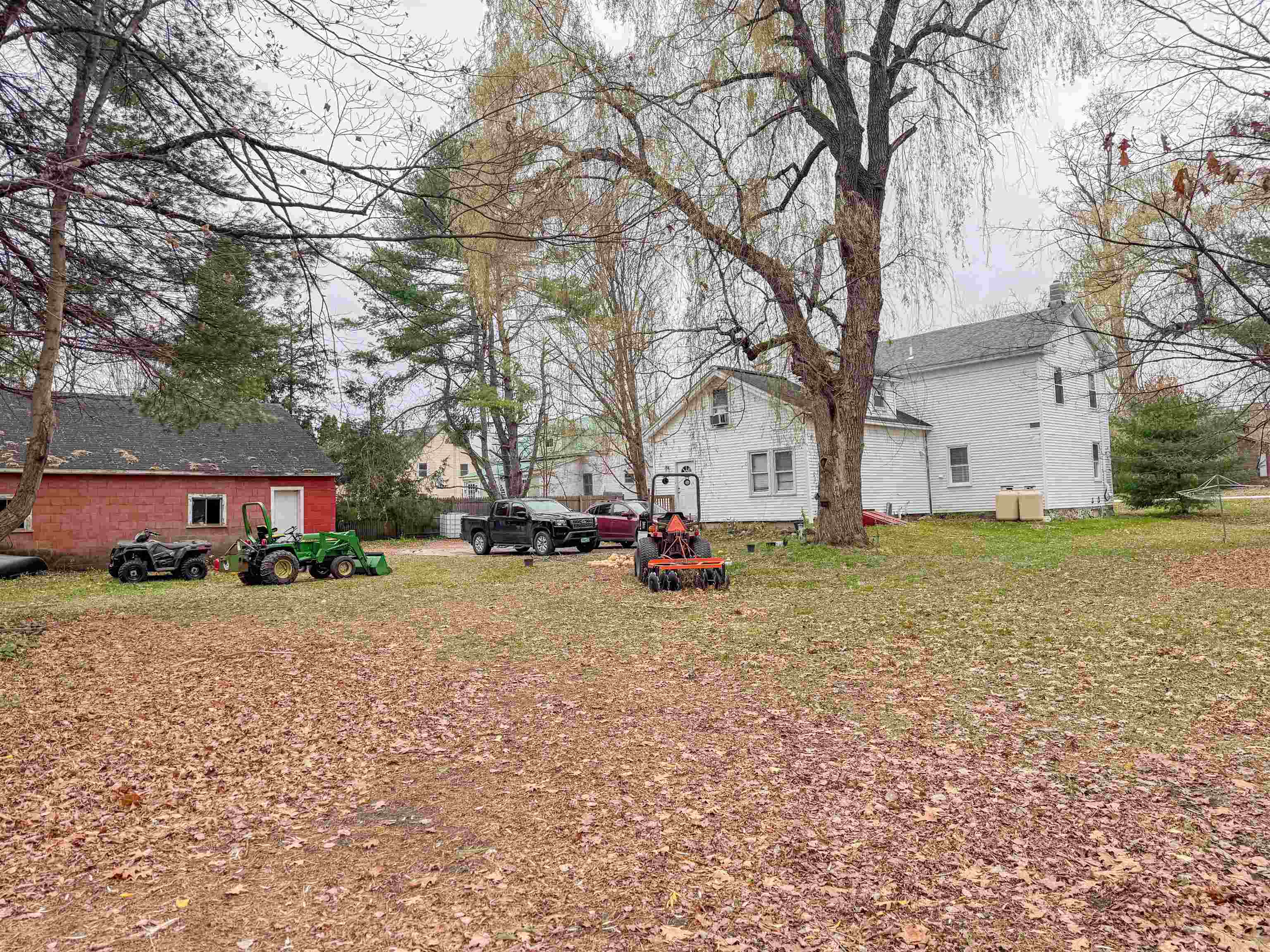 main property photo 14