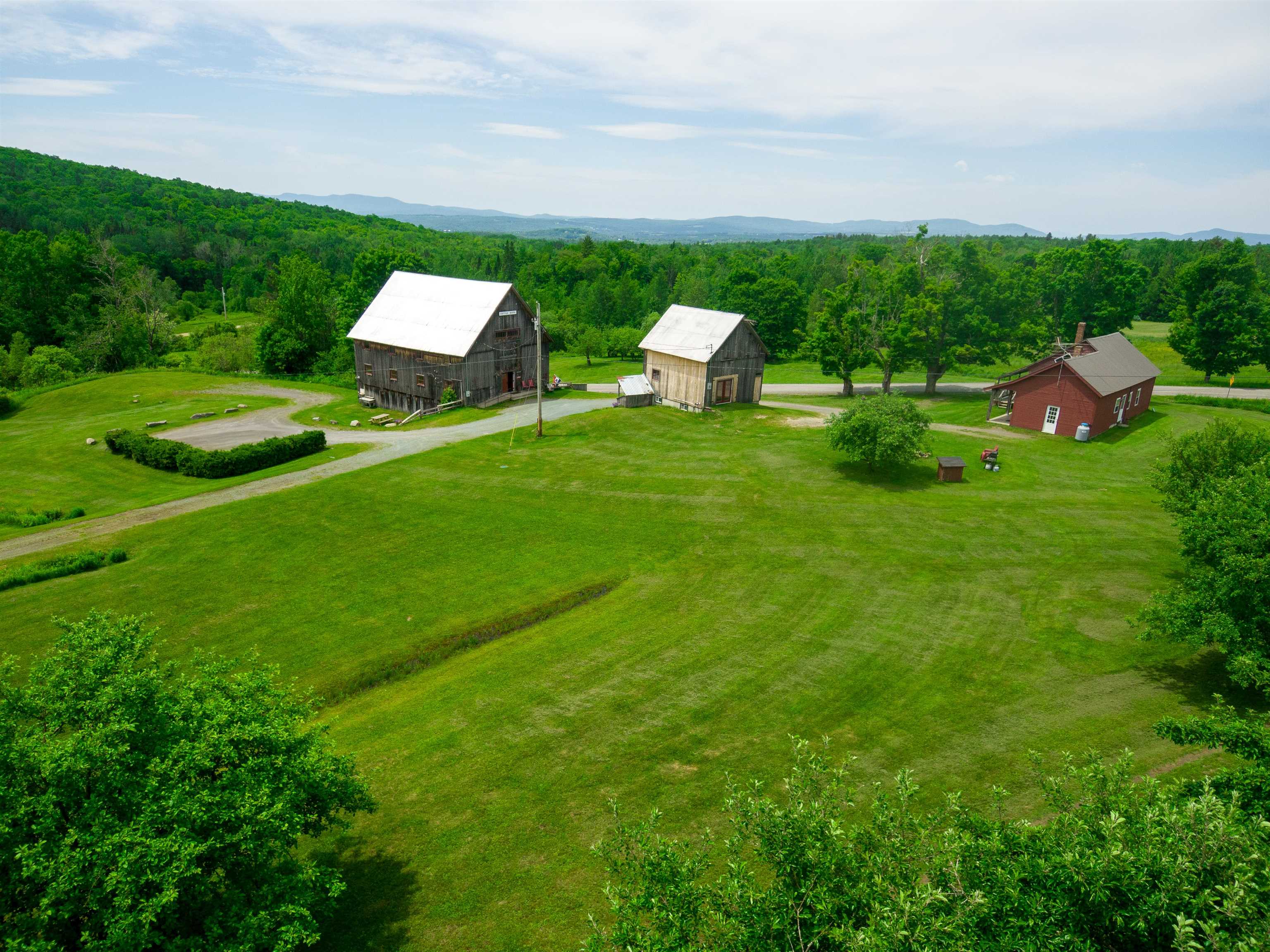main property photo 33