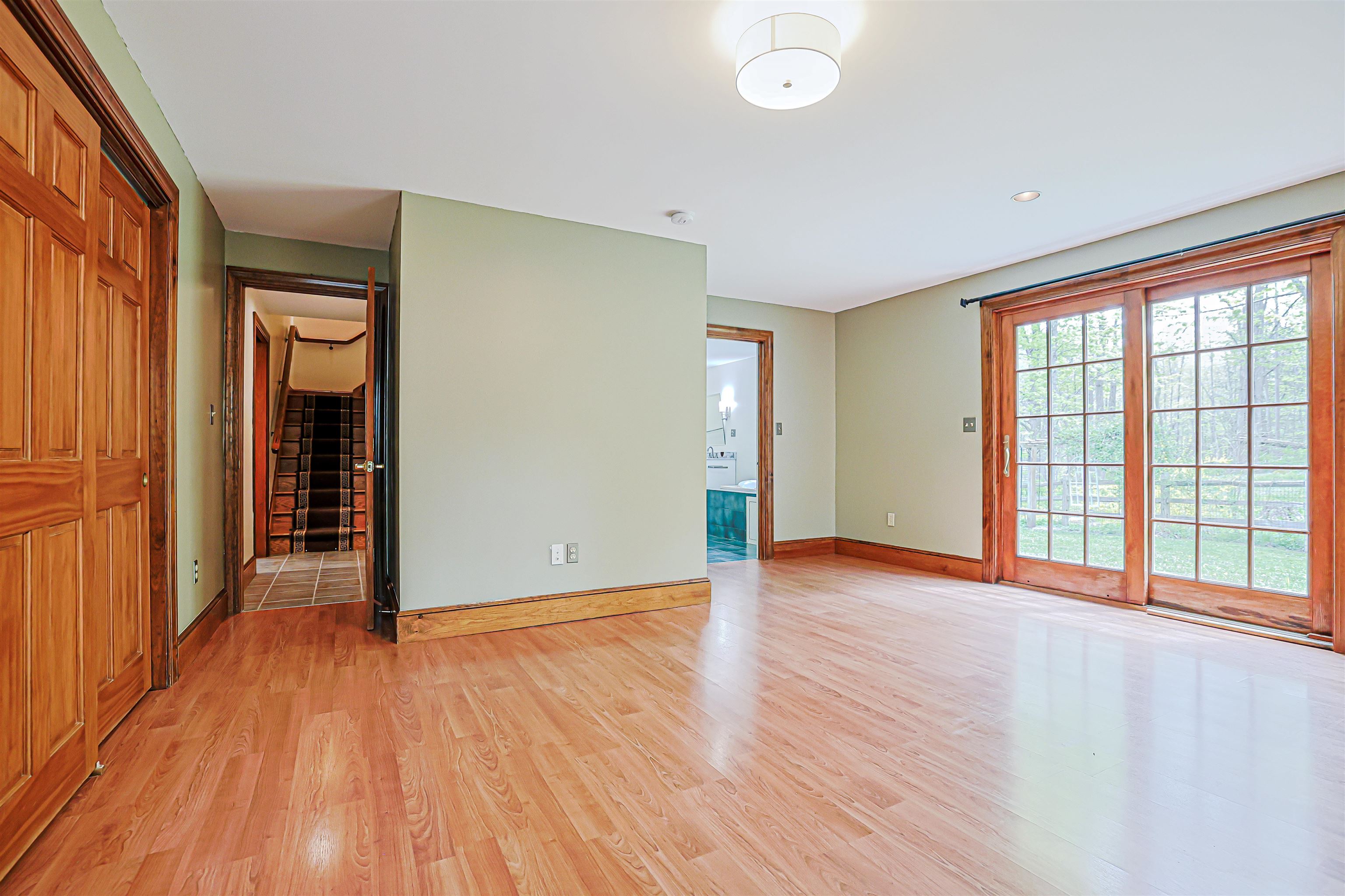 main property photo 47