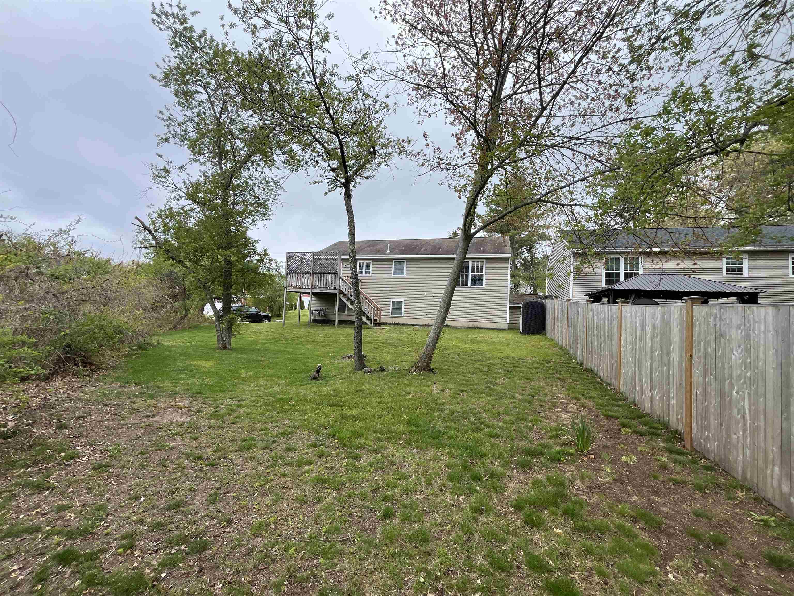 main property photo 30
