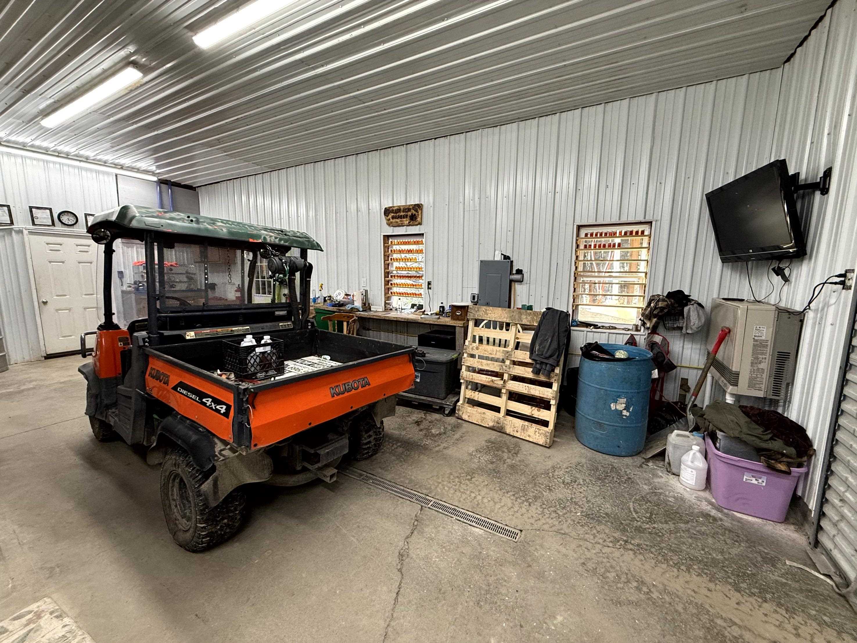 main property photo 45