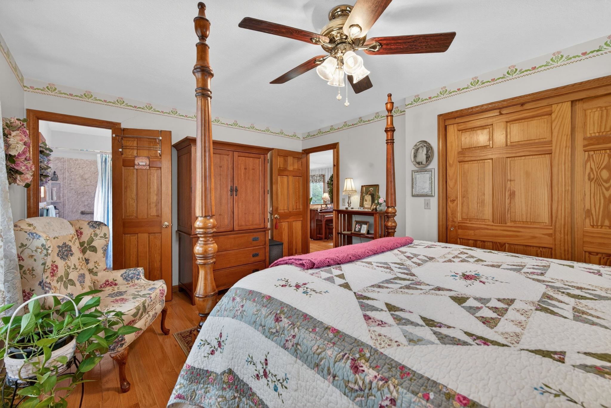 main property photo 12
