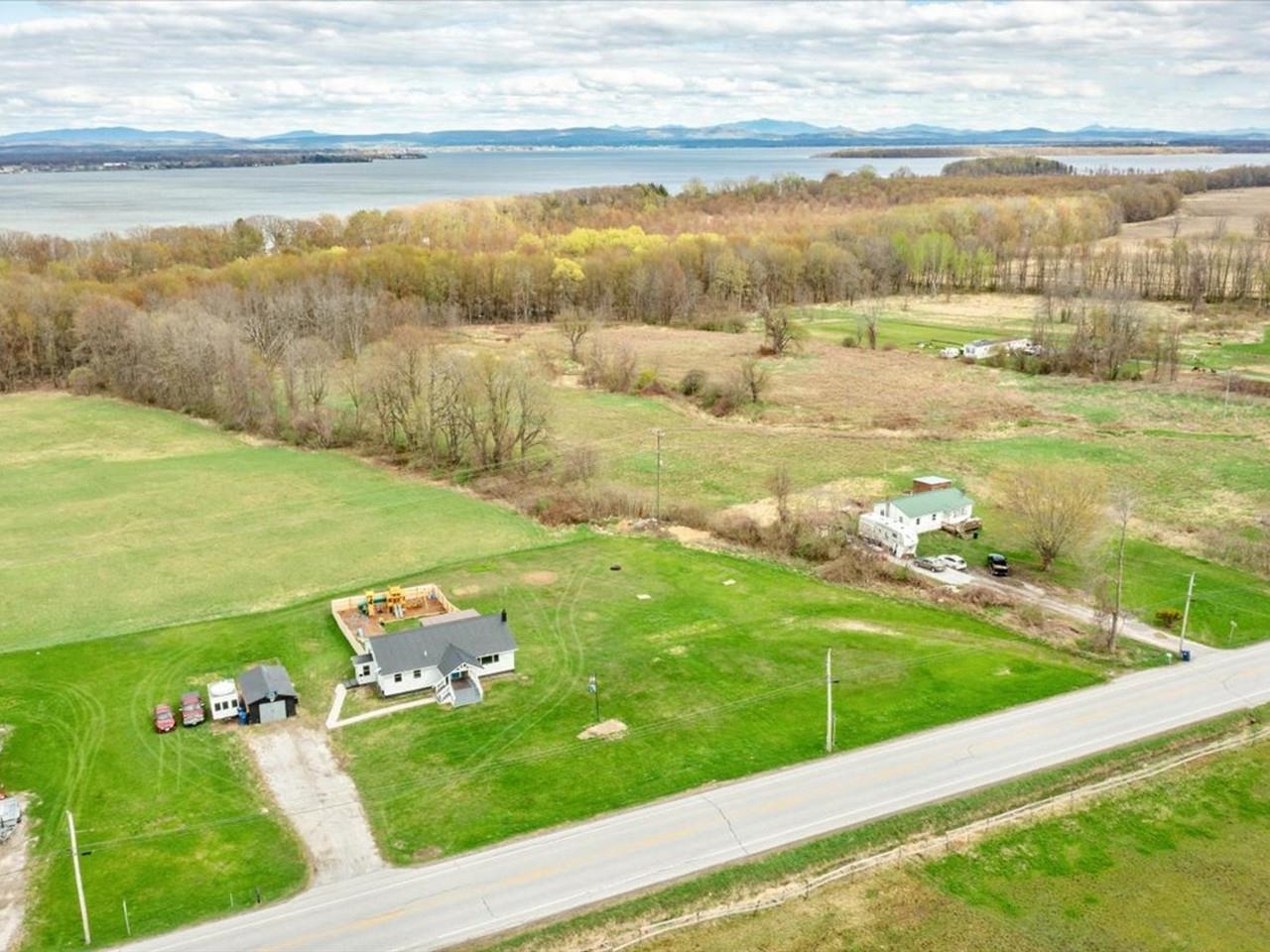 main property photo 59