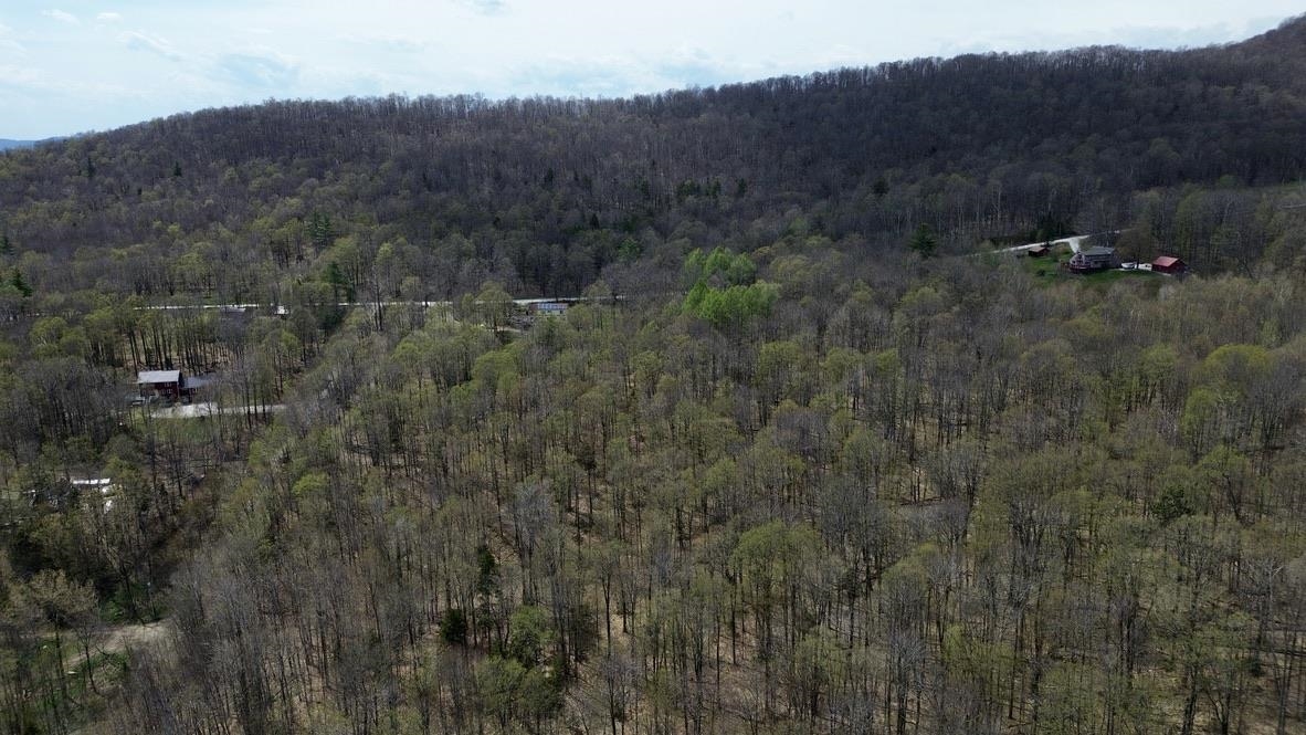 main property photo 6
