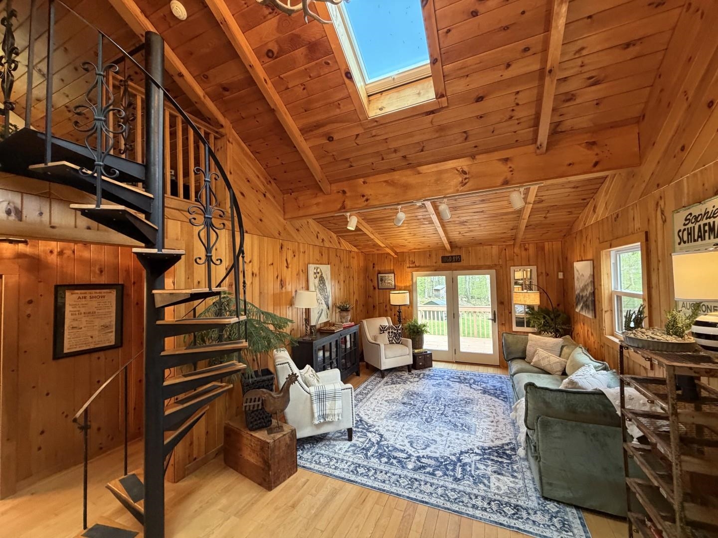 main property photo 16